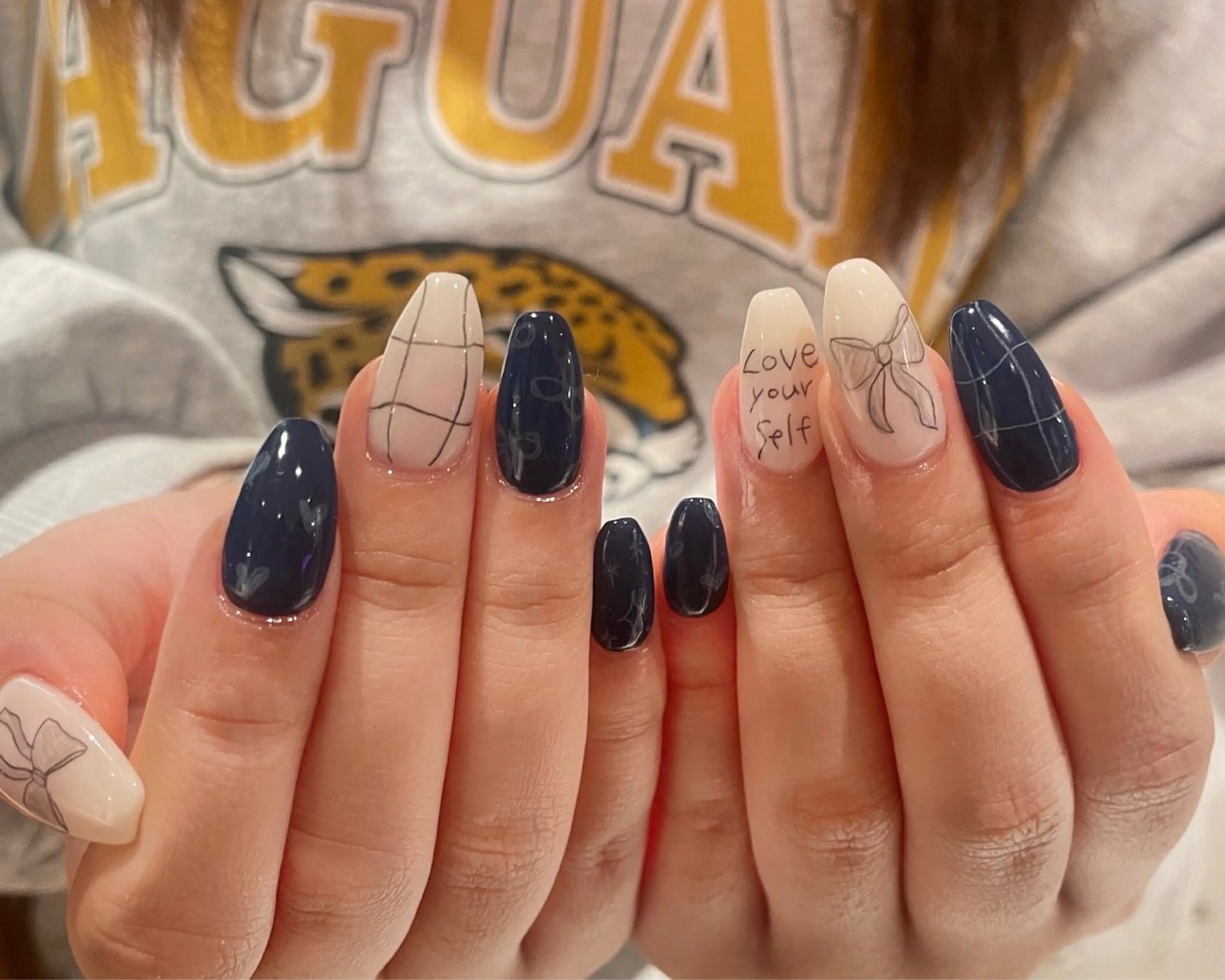 ネイル ハンドネイル 花岡 美沙子のネイルデザイン