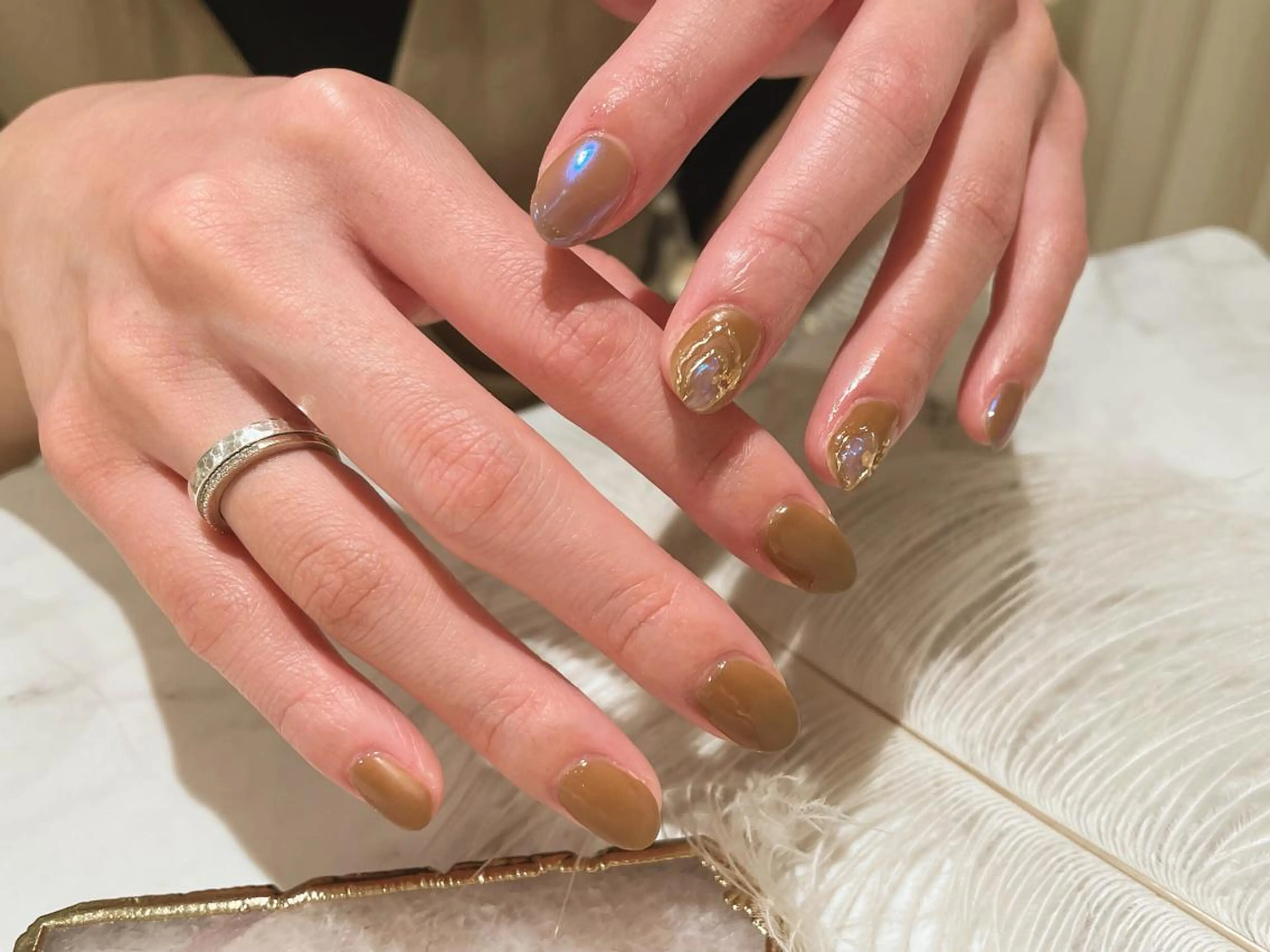 ネイル オーロラネイル マットネイル ハンドネイル Aing nail所属・Aing nail 澤瀬のネイルデザイン