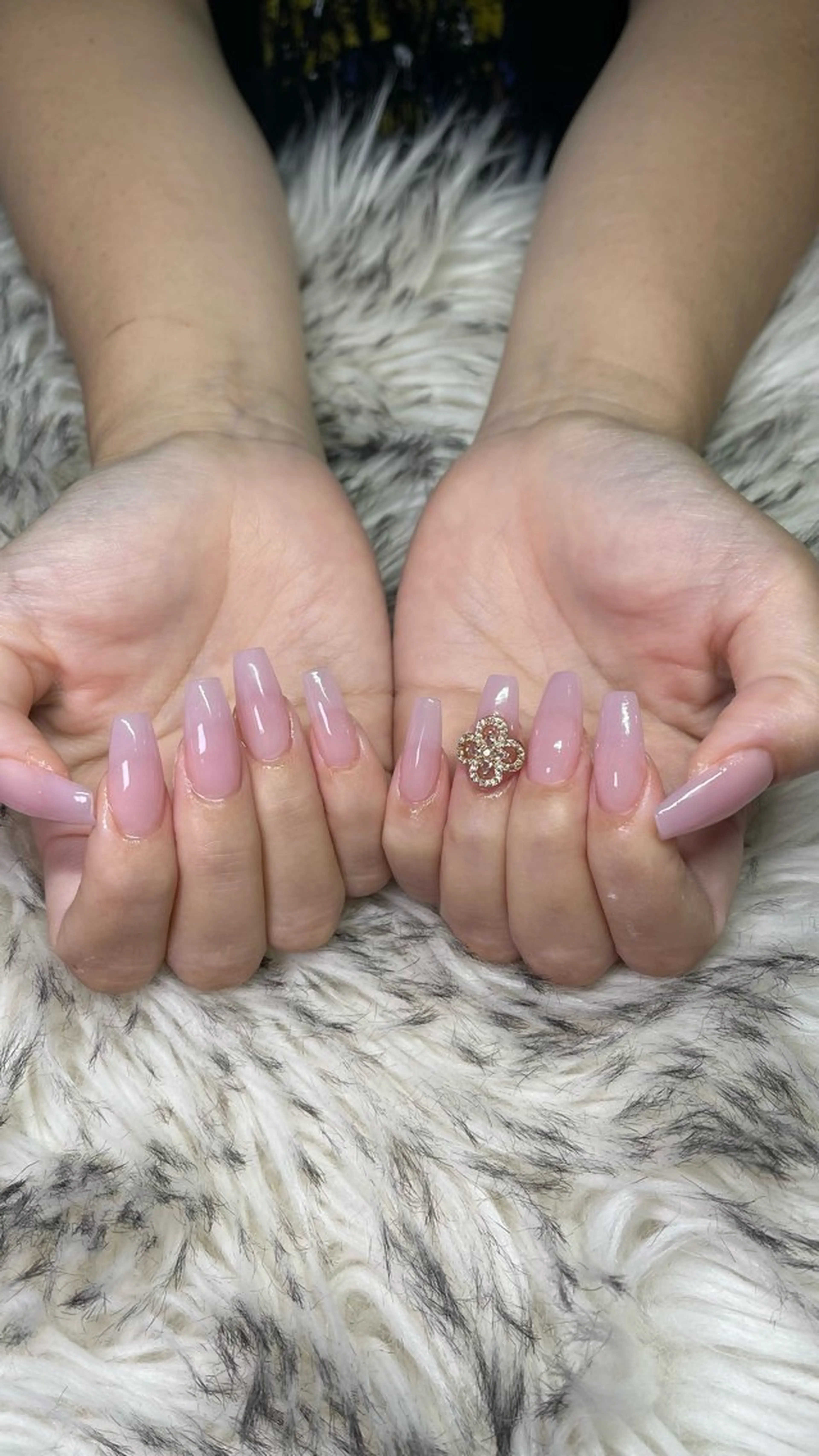 ネイル ハンドネイル NAIL FOCUS Lisaのネイルデザイン