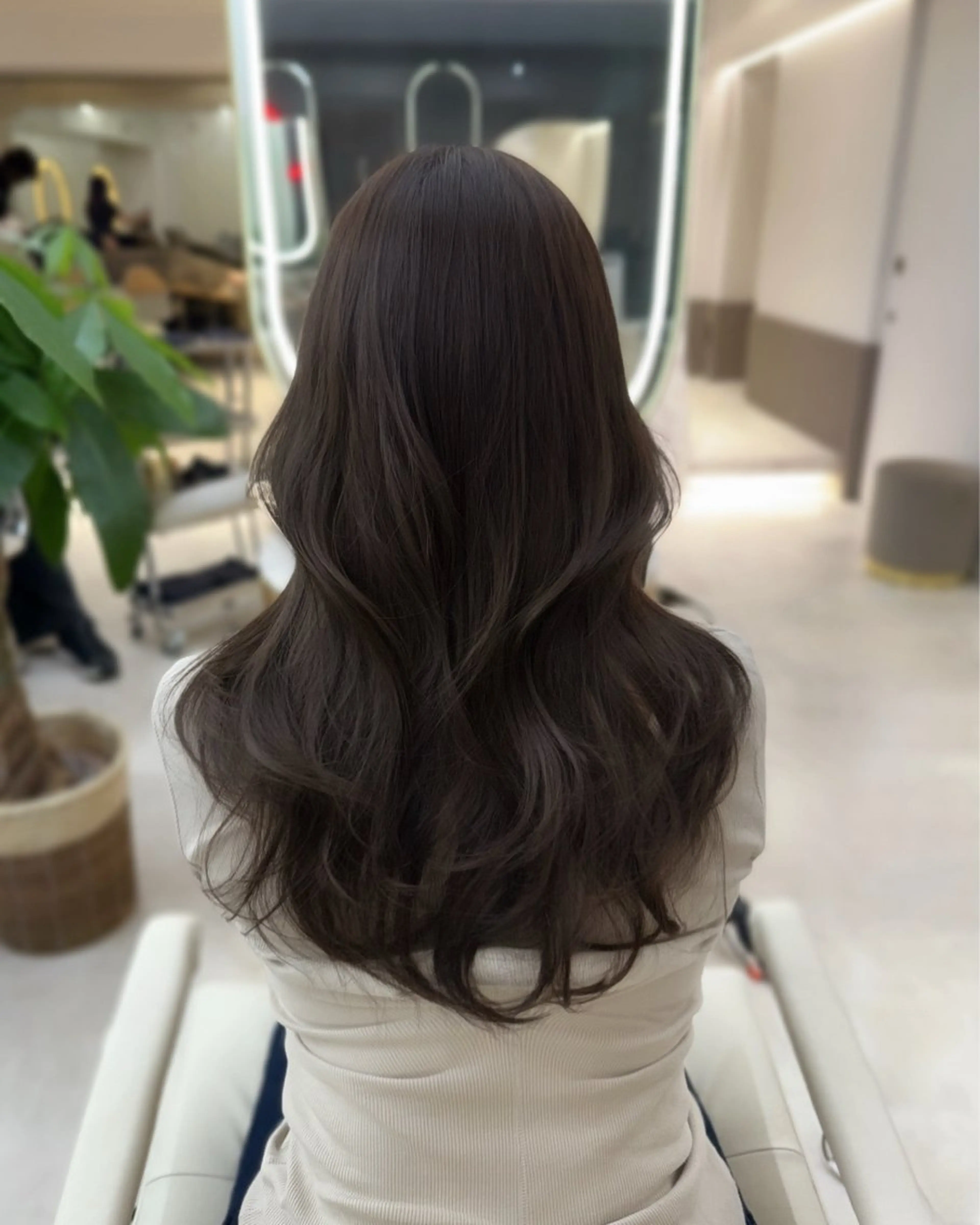 セミロング カラー 顔周りカット/髪質改 善/新宿/畑中稔里のヘアスタイル