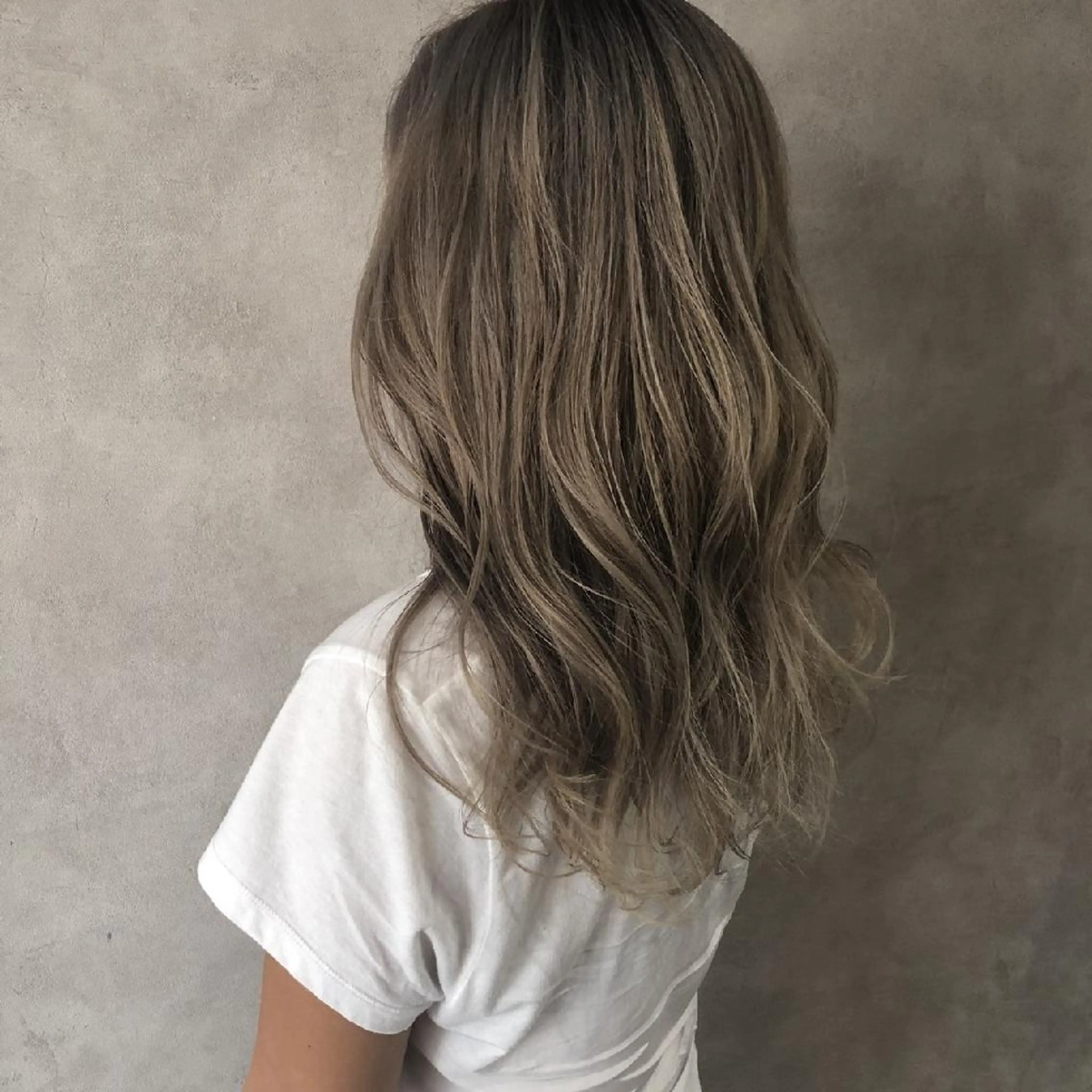 カラー LOOKER所属・looker ルーカーのヘアスタイル