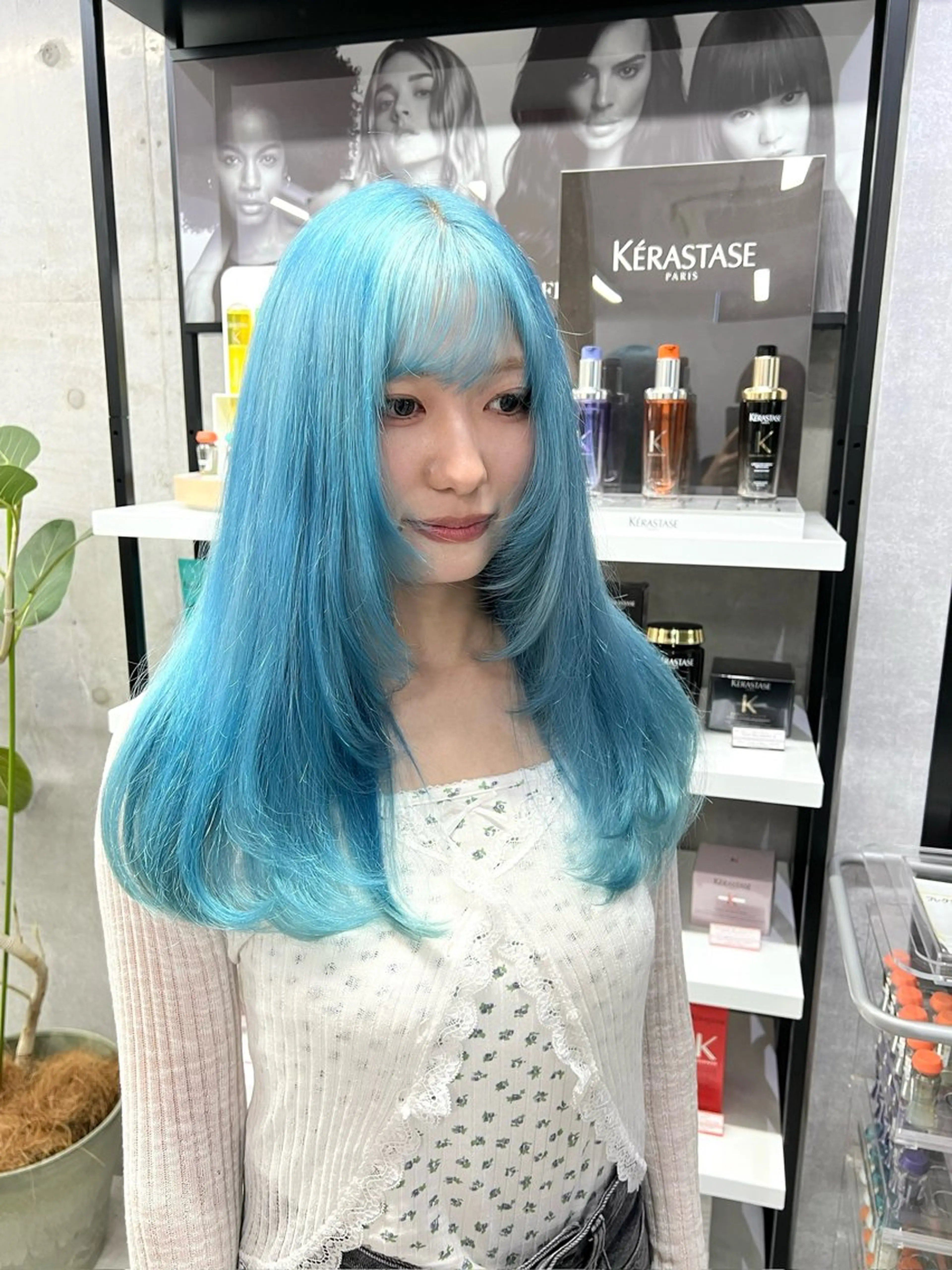セミロング 🩵albis/めい 大宮/ブリーチ🦋のヘアスタイル
