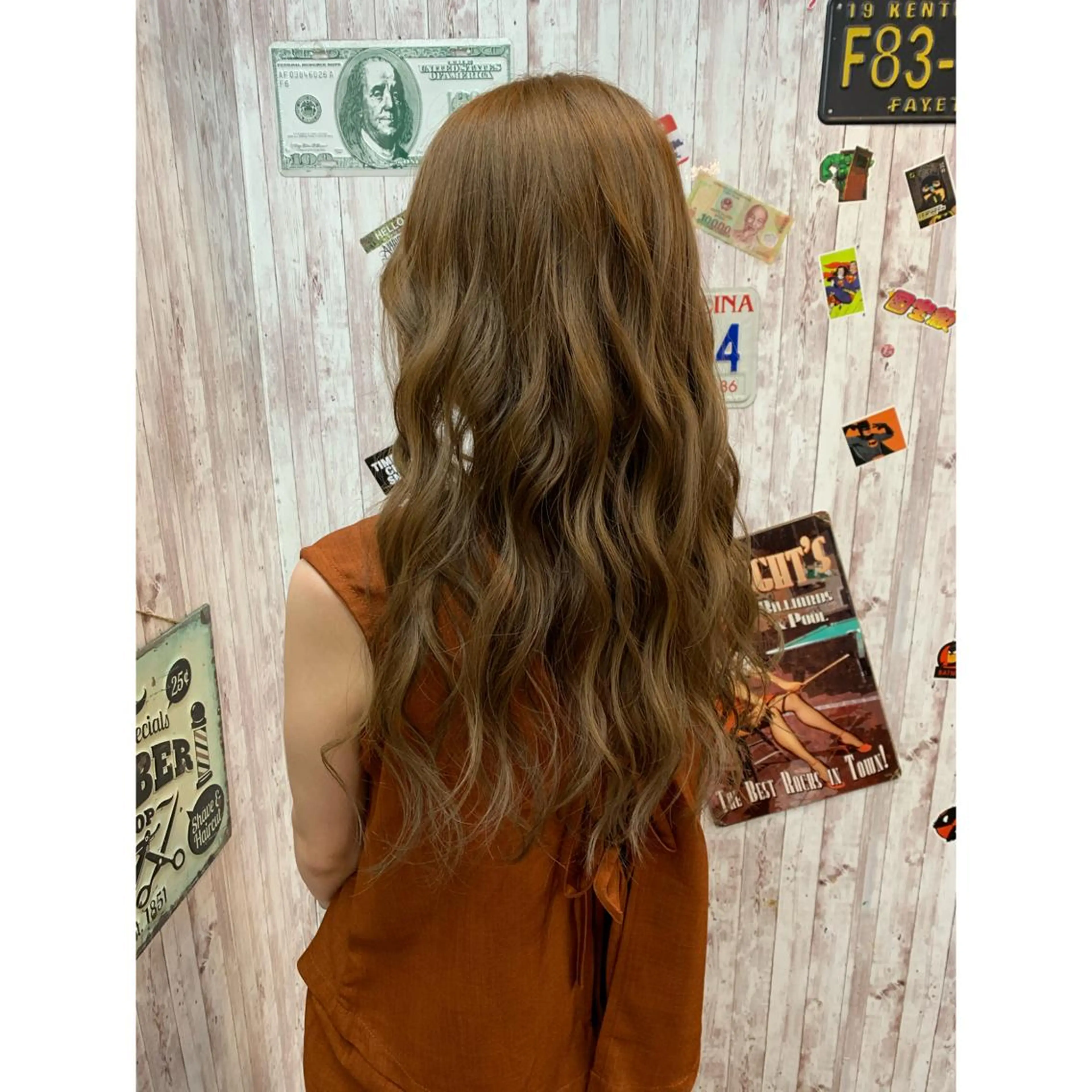 ロング カラー ベージュカラー LaLaMoana Rickyのヘアスタイル