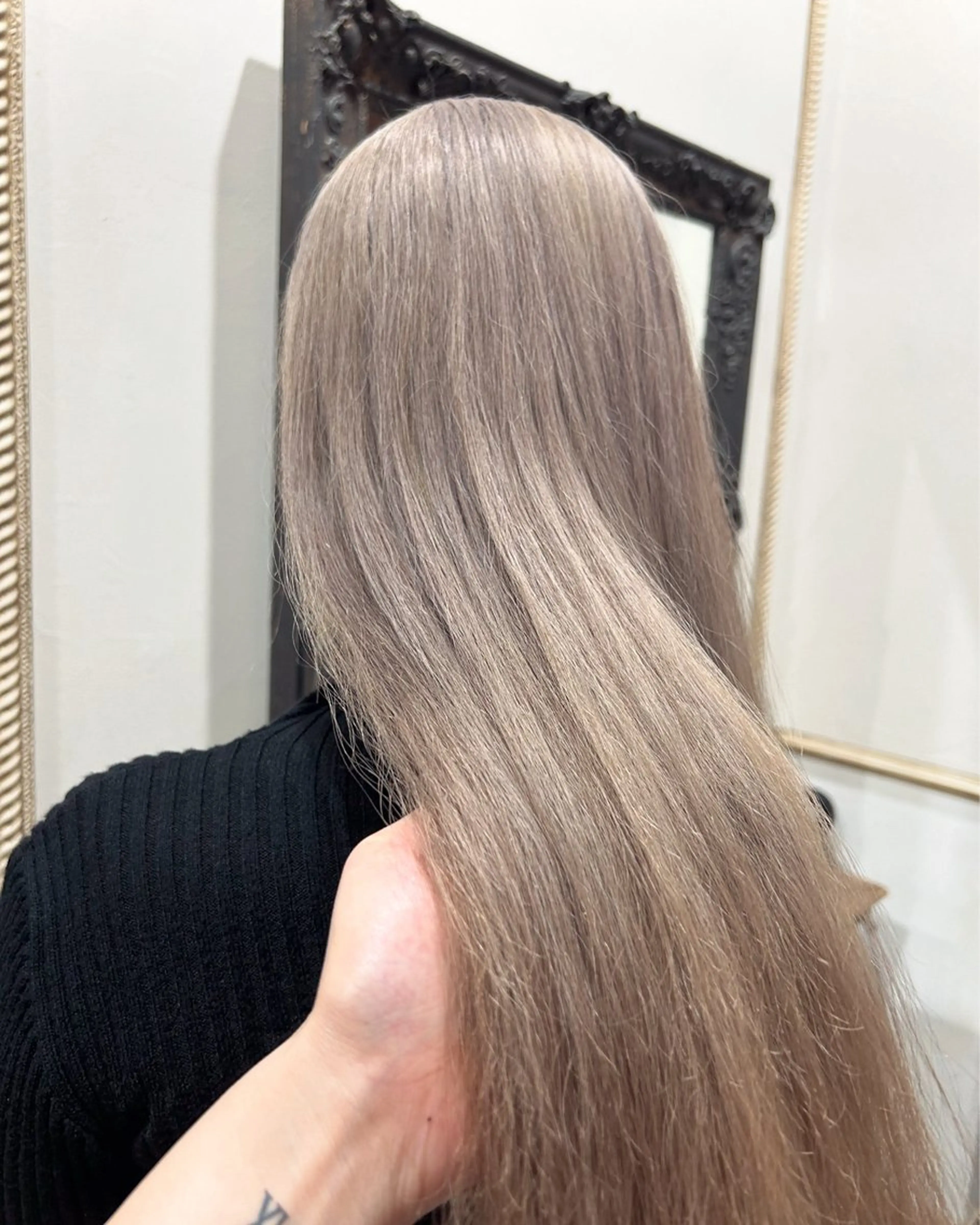 セミロング 樋富 優香のヘアスタイル