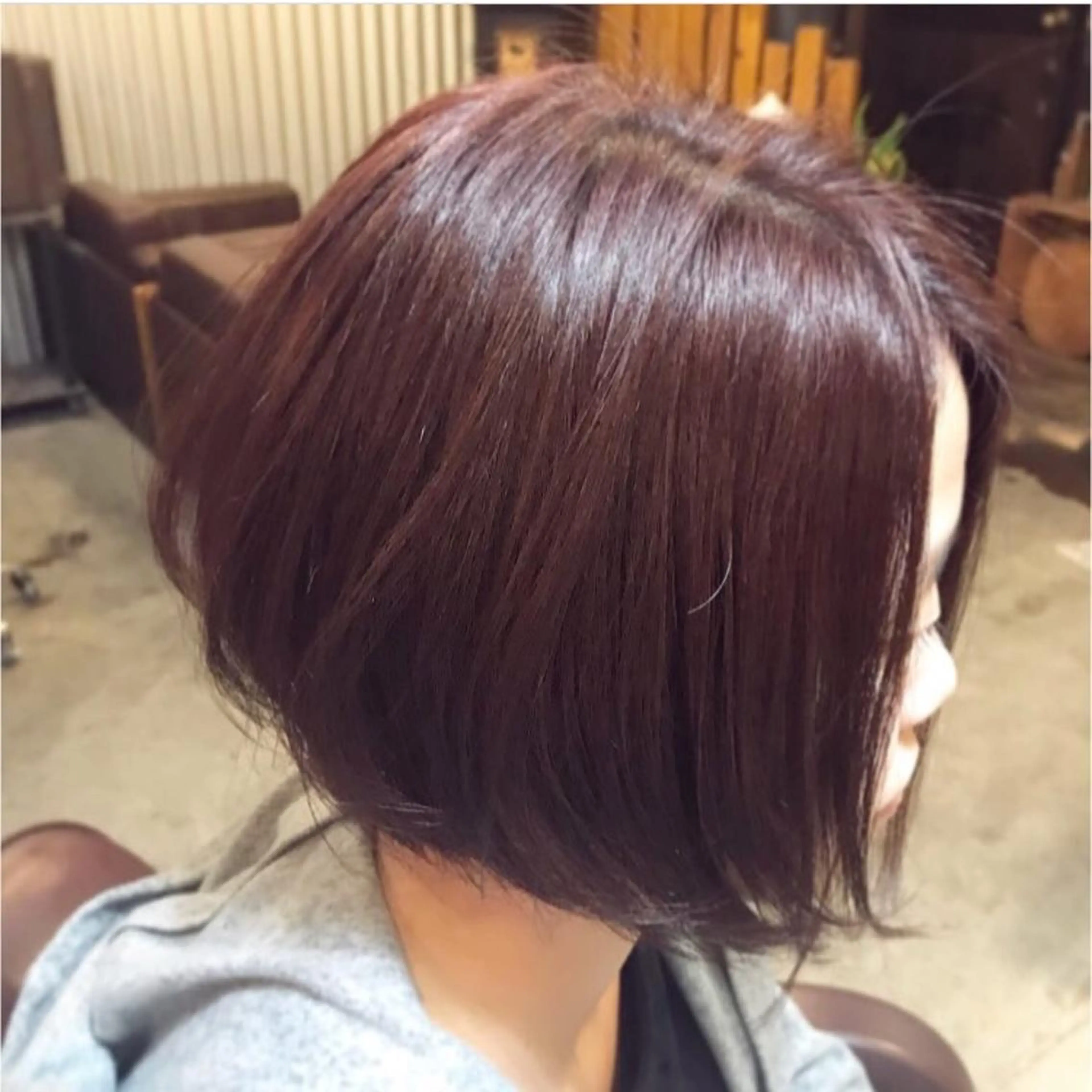 ショート カラー 小顔カット 玉木 育実のヘアスタイル