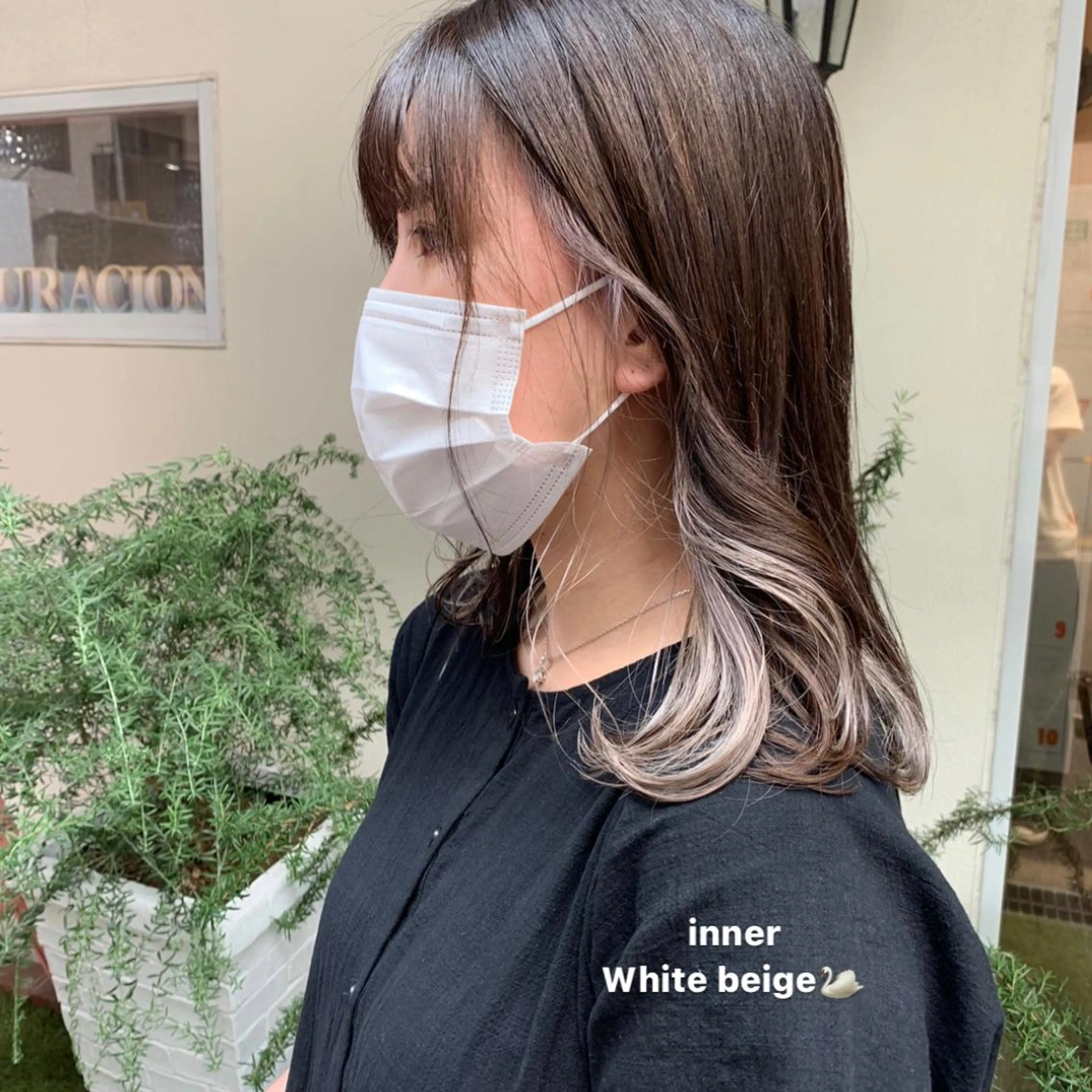 セミロング カラー stylist店長 岡本真依のヘアスタイル