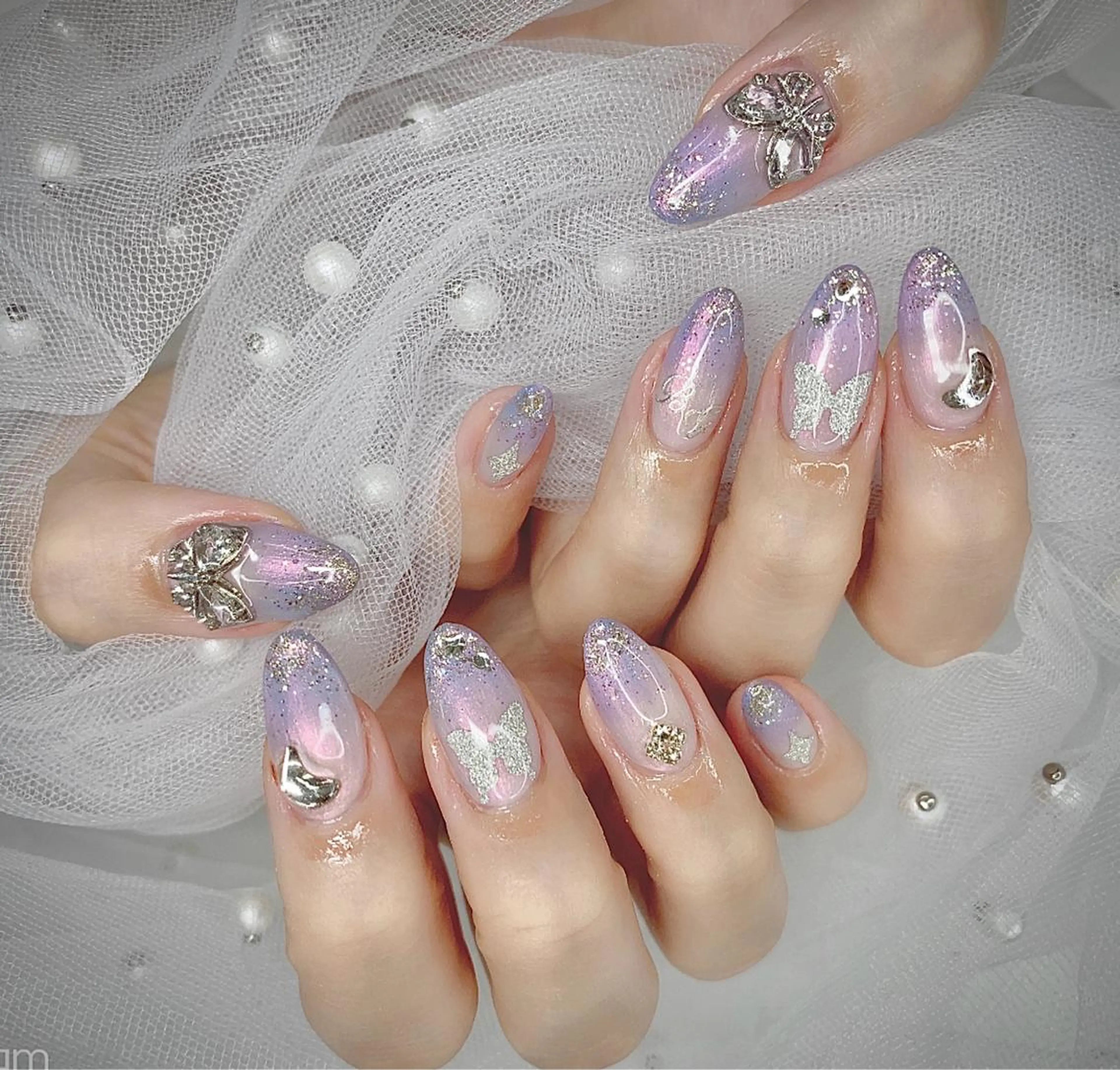 ネイル I-nailロング /ワンホン/キラキラのネイルデザイン