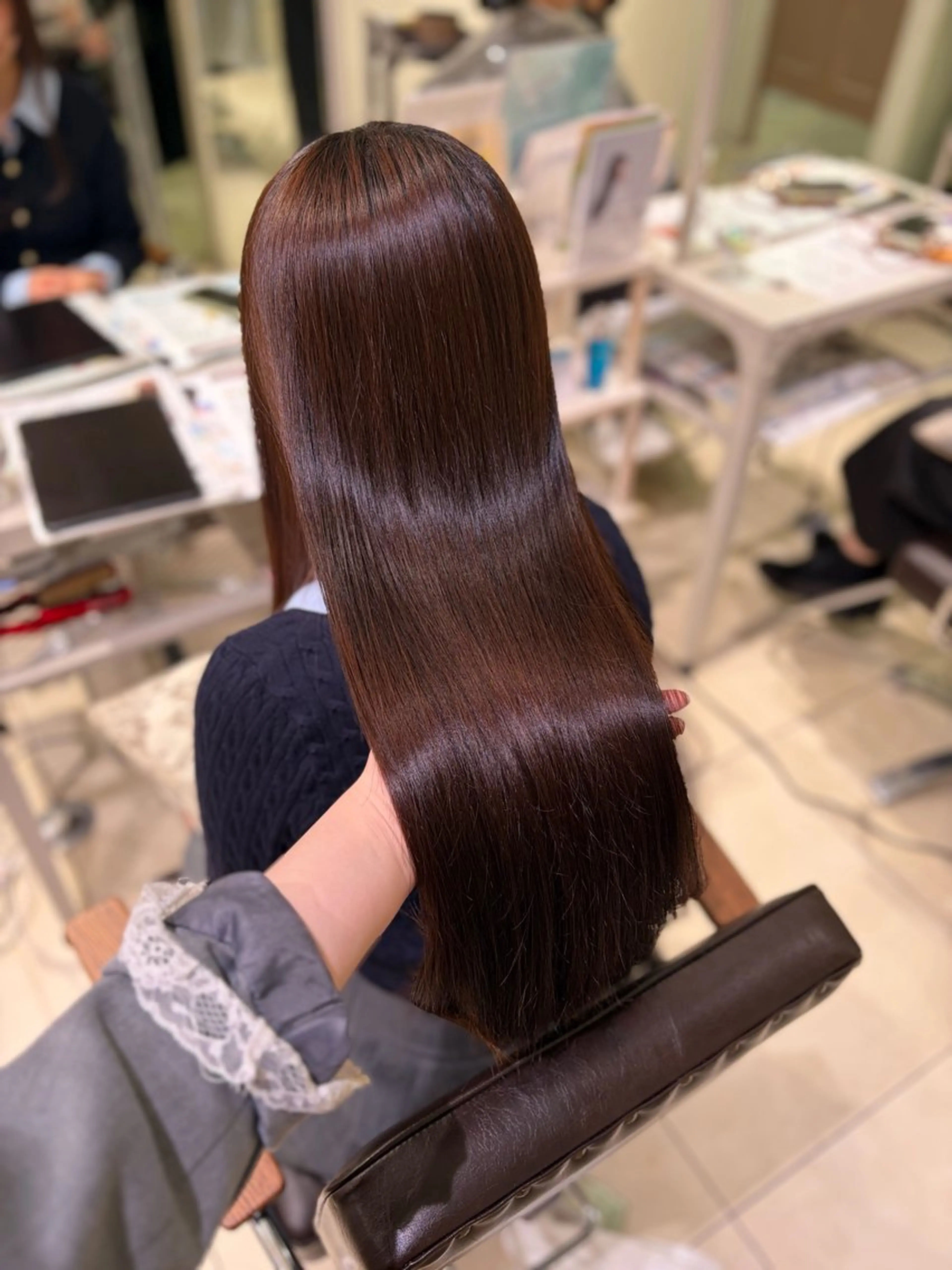 ロング カット 縮毛矯正 トリートメント Yu-ki🫧 /カラー指名No.1のヘアスタイル