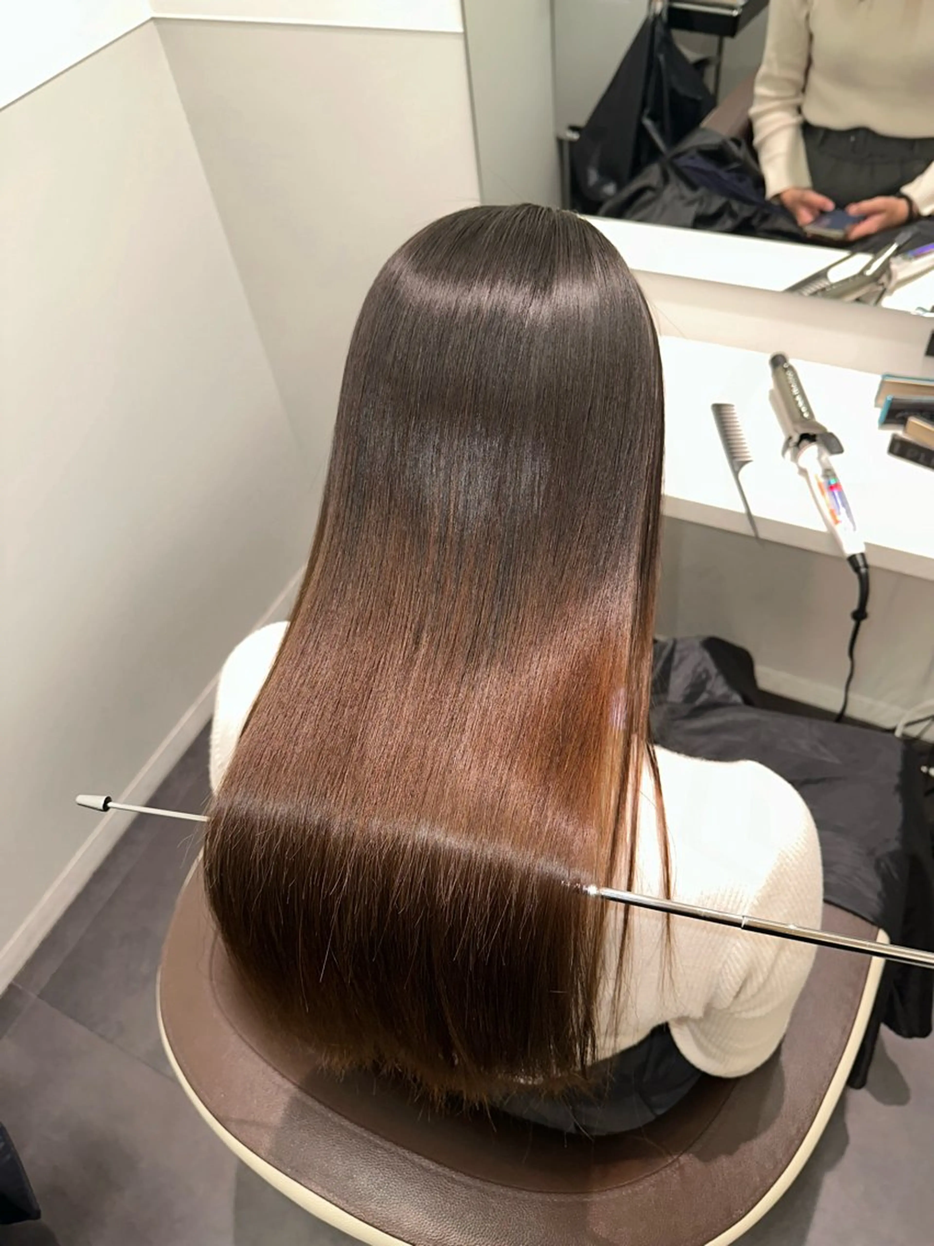 セミロング 美髪特化✨ 伊織✨縮毛矯正✨のヘアスタイル