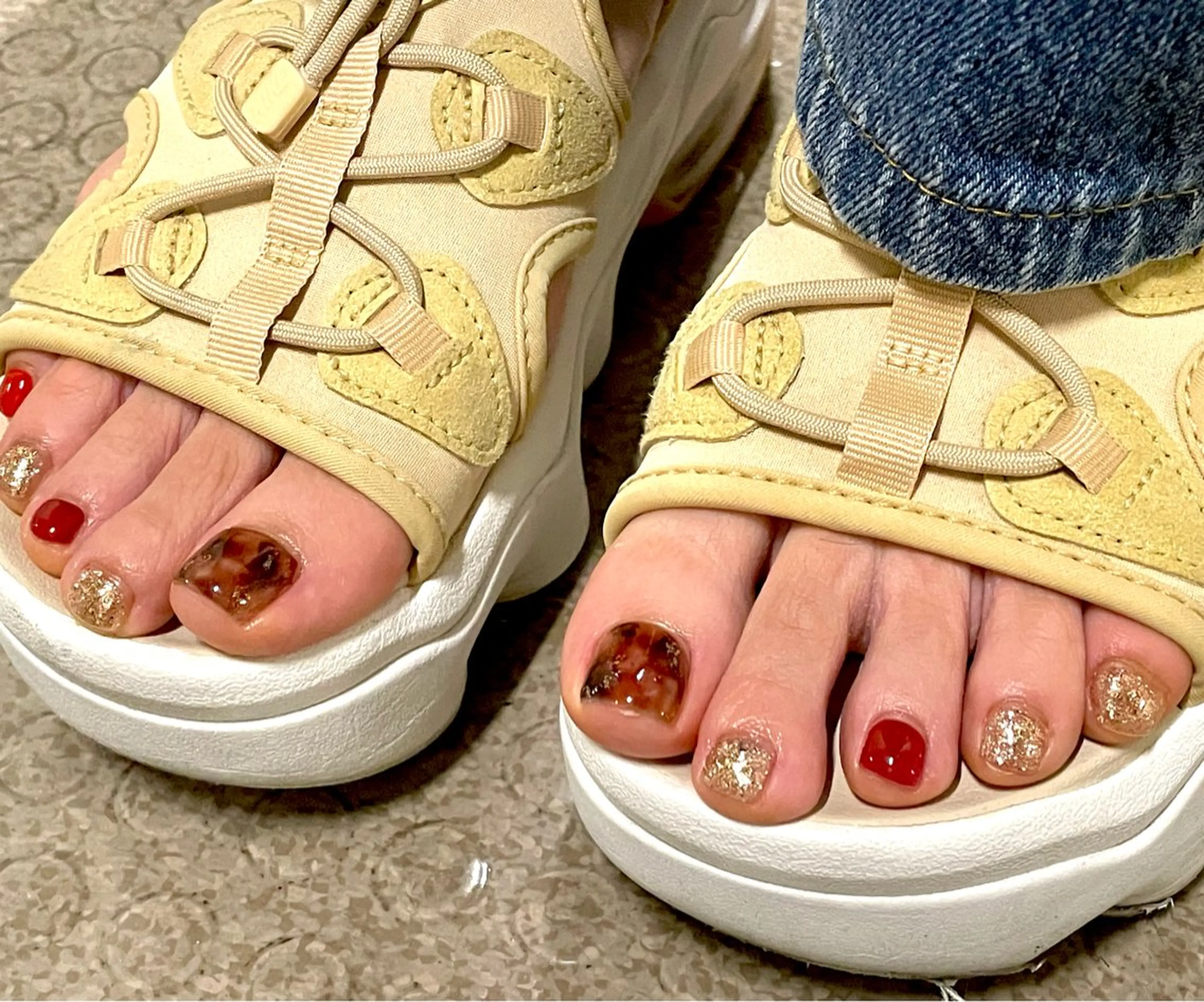 ネイル べっ甲ネイル フットネイル epanouir mihoのネイルデザイン