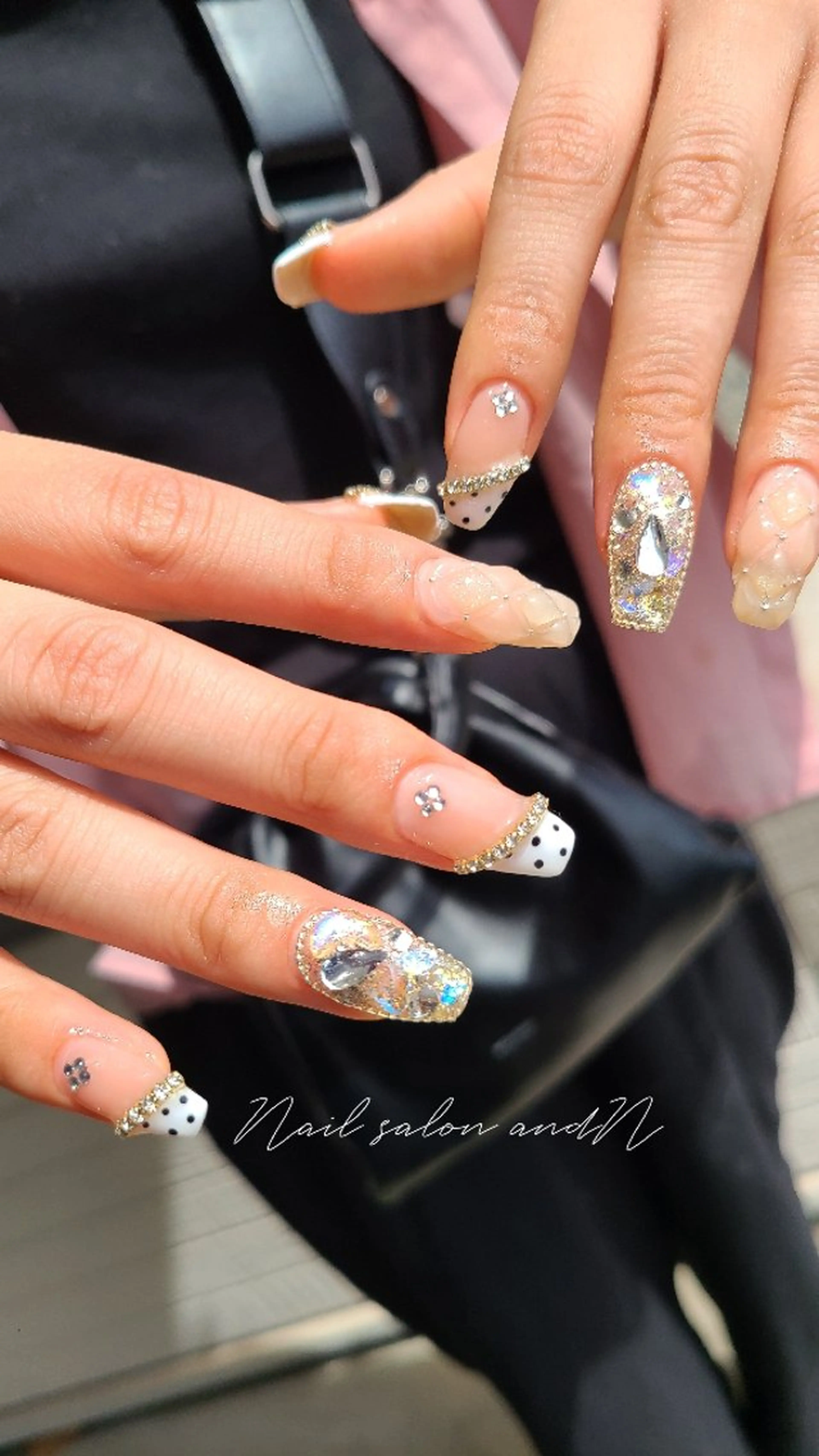 ネイル and Nのネイルデザイン