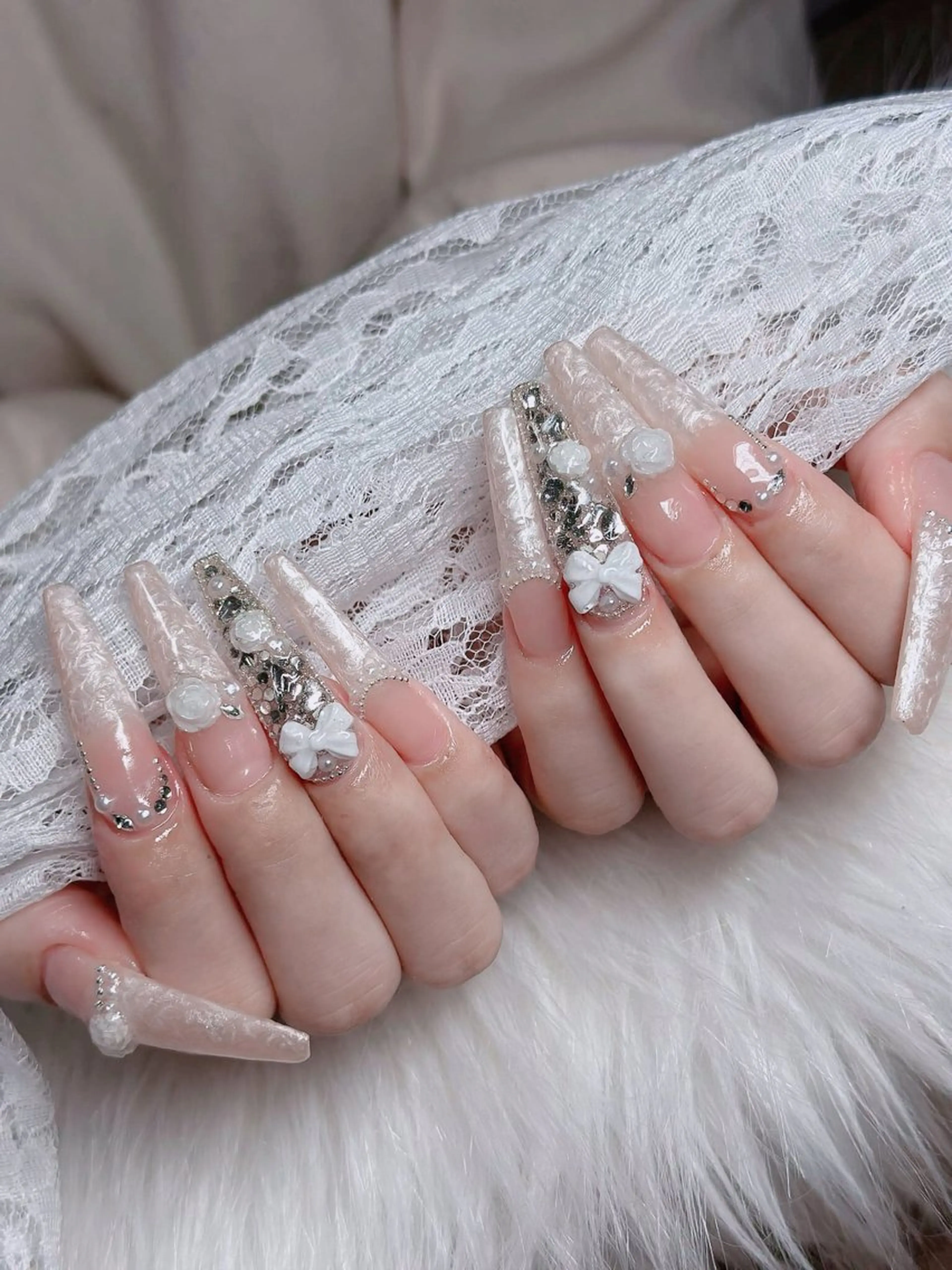 ネイル フレンチネイル ジェルネイル ハロウィン キラキラネイル 韓国ネイル H.baby Nail Salonのネイルデザイン