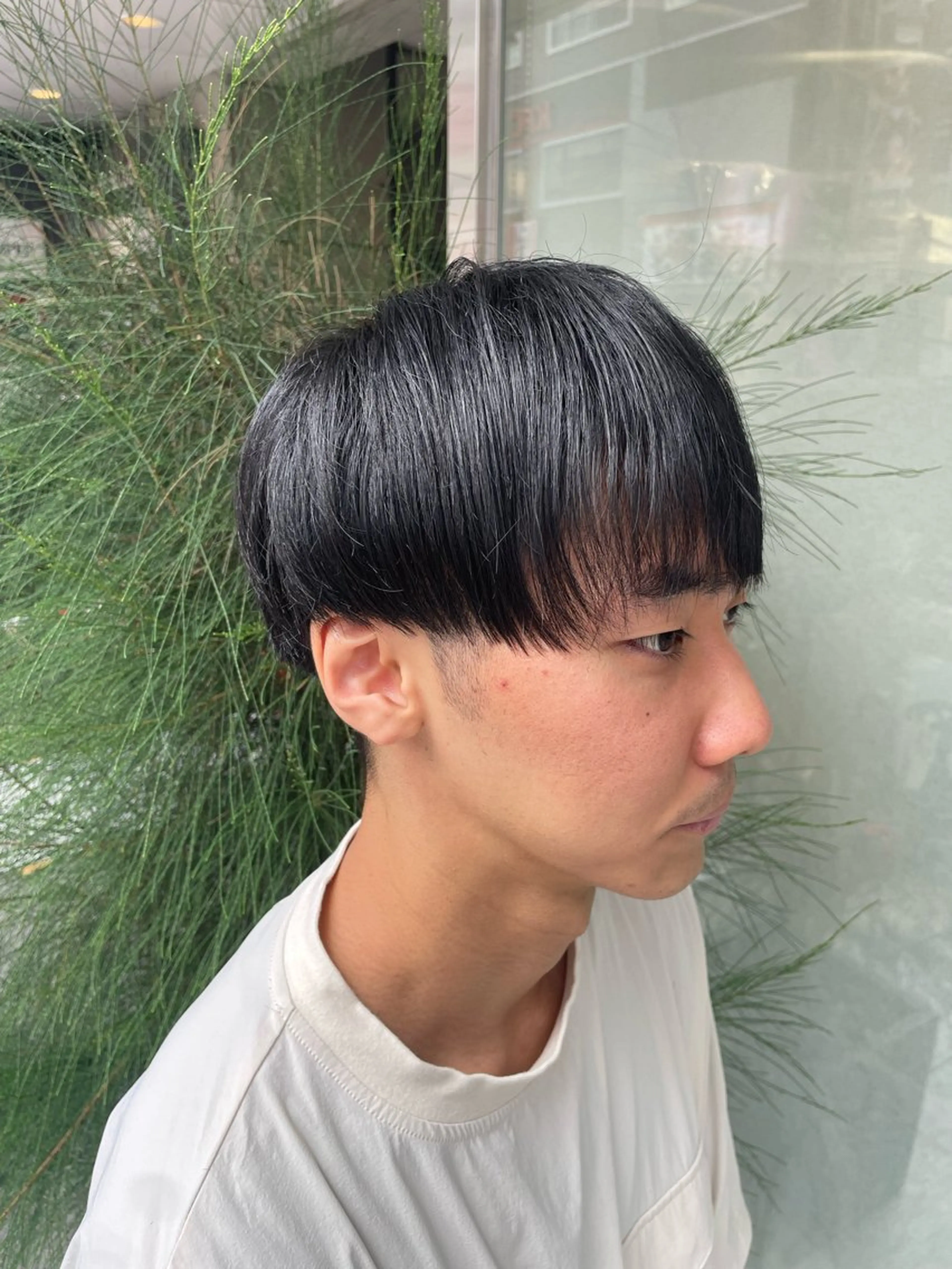 メンズ メンズブリーチ フェードカット メンズ韓国風 メンズメッシュ マッシュ カット フェザーショート⚡️ REONのヘアスタイル