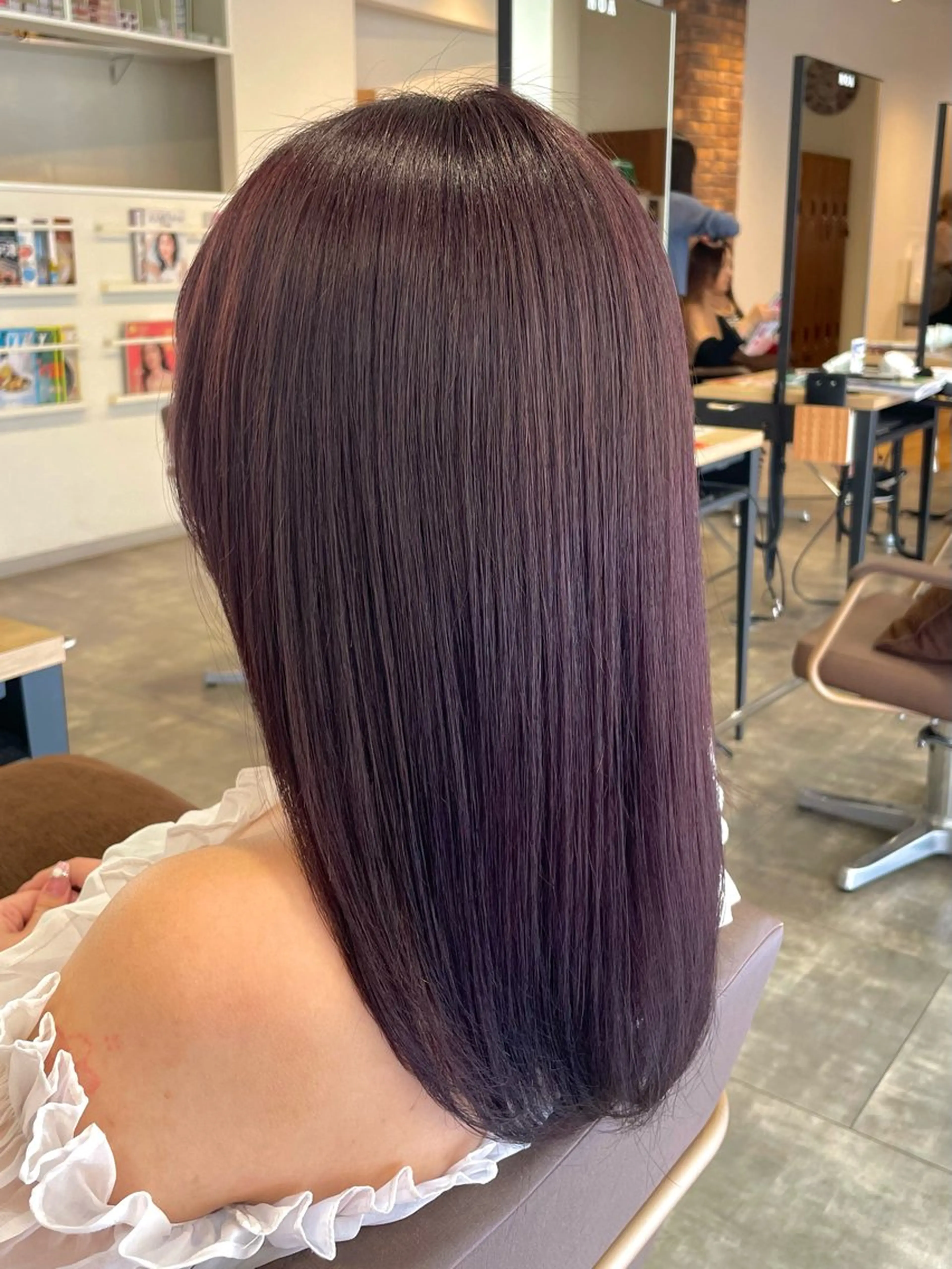 セミロング カラー ブリーチ ラベンダーカラー ブリーチなしカラー 髪質改善/レイヤー /ボブ/中村莞太朗のヘアスタイル