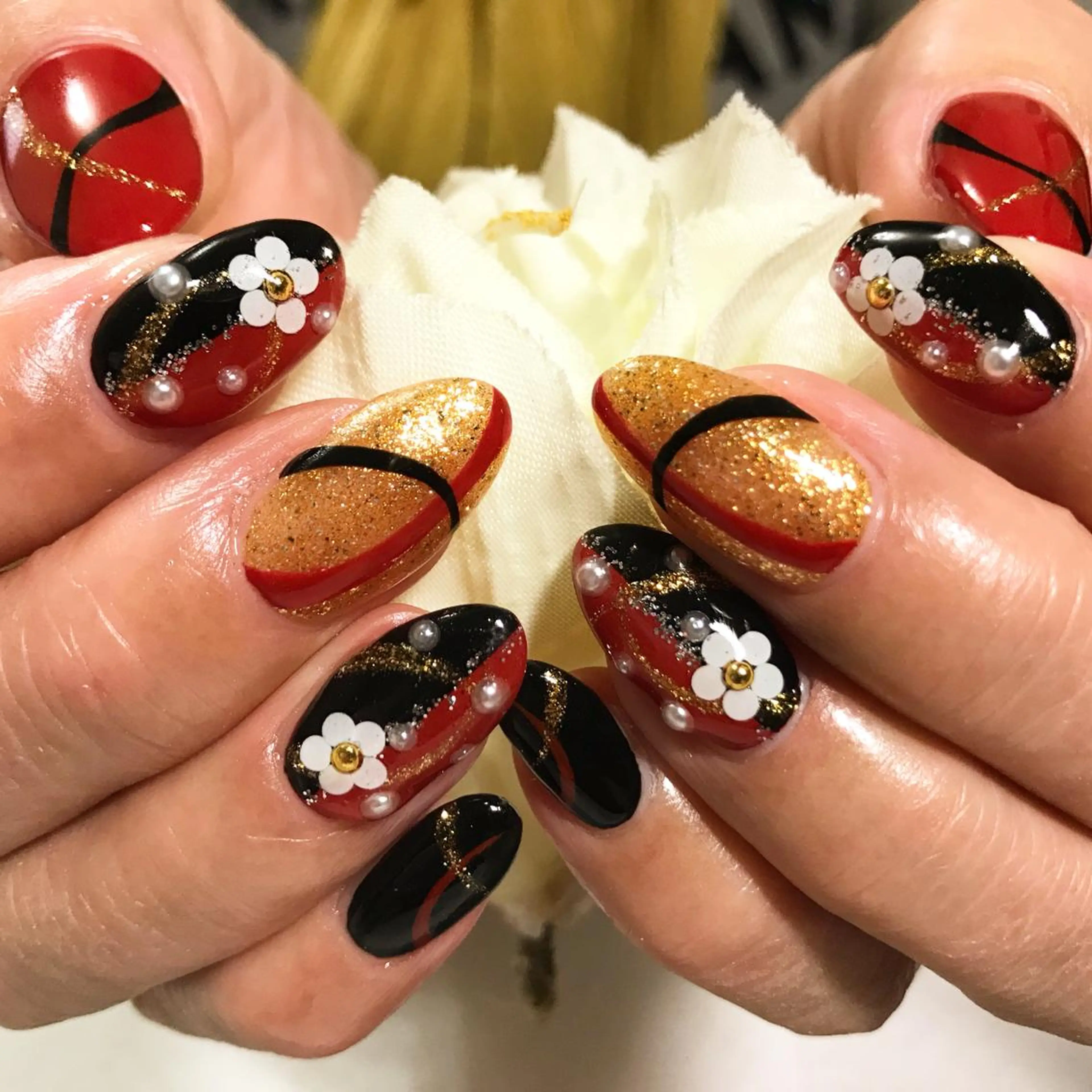 ネイル フットネイル ラメ(グリッター) シンプルネイル 春ネイル ホワイト nail fufla ♡yamane♡のネイルデザイン