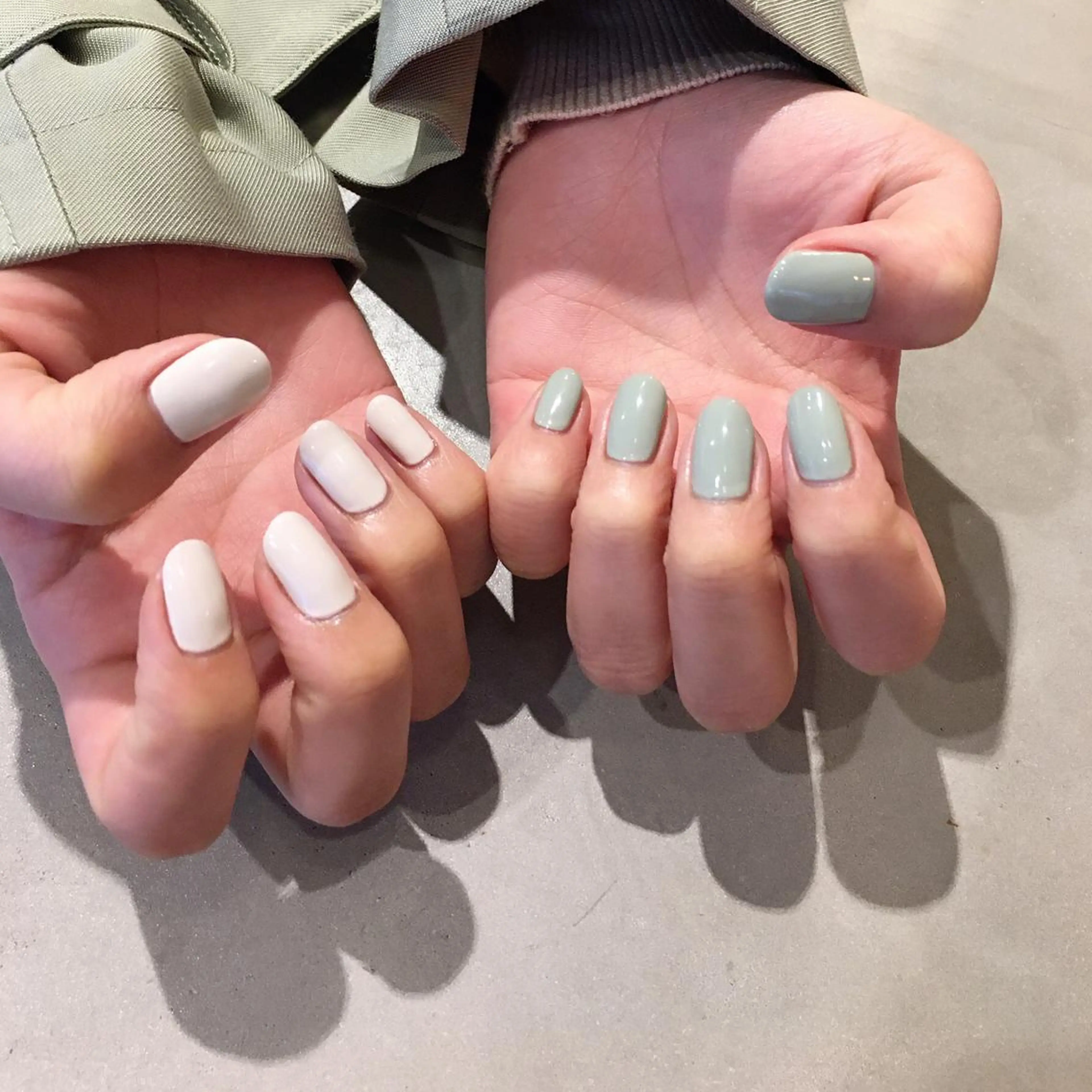 ネイル クリアネイル ジェルネイル グリーン ミラーネイル ワンカラーネイル ハンドネイル nail salon Soeurのネイルデザイン