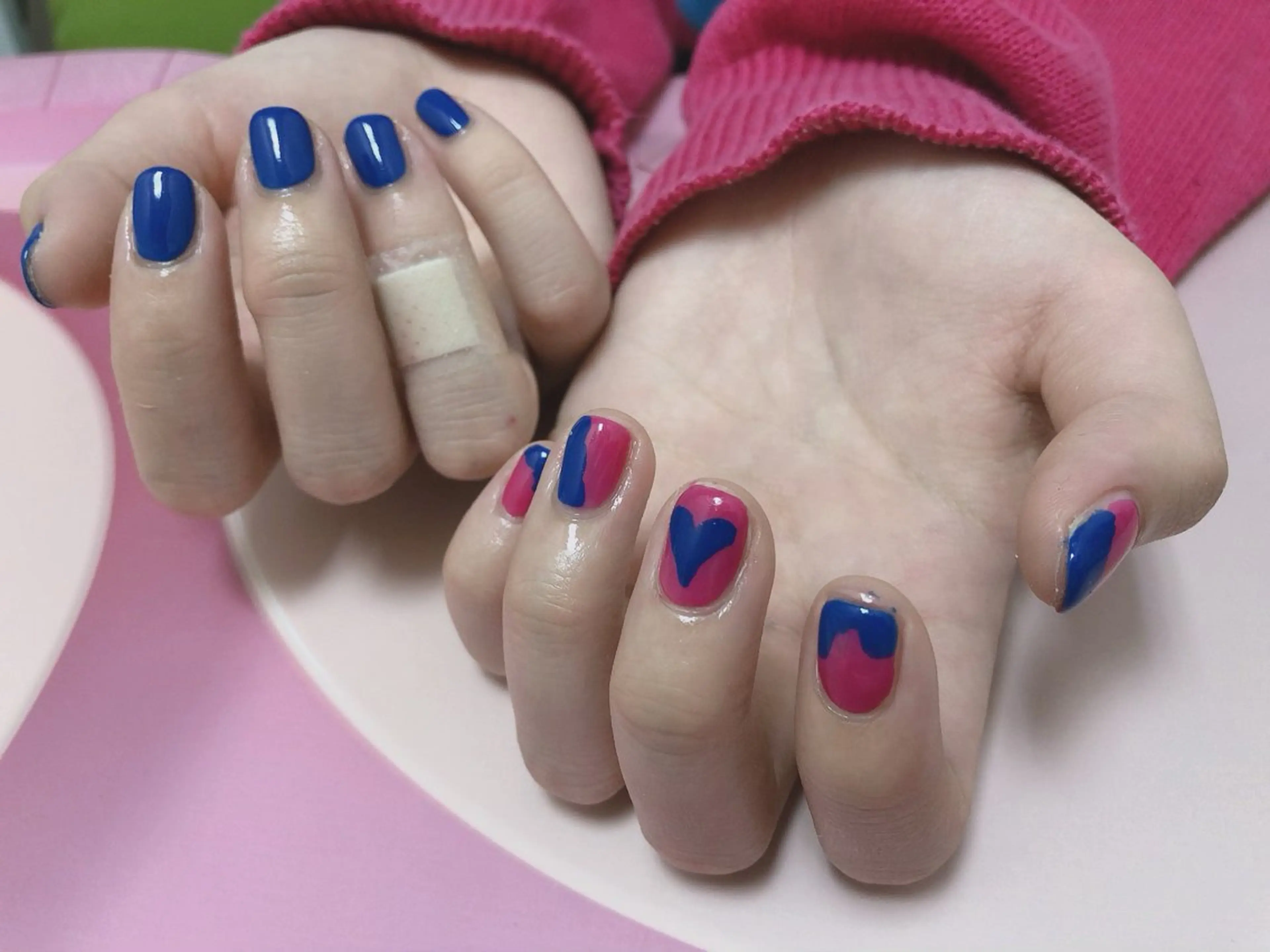 ネイル mano nella manoのネイルデザイン