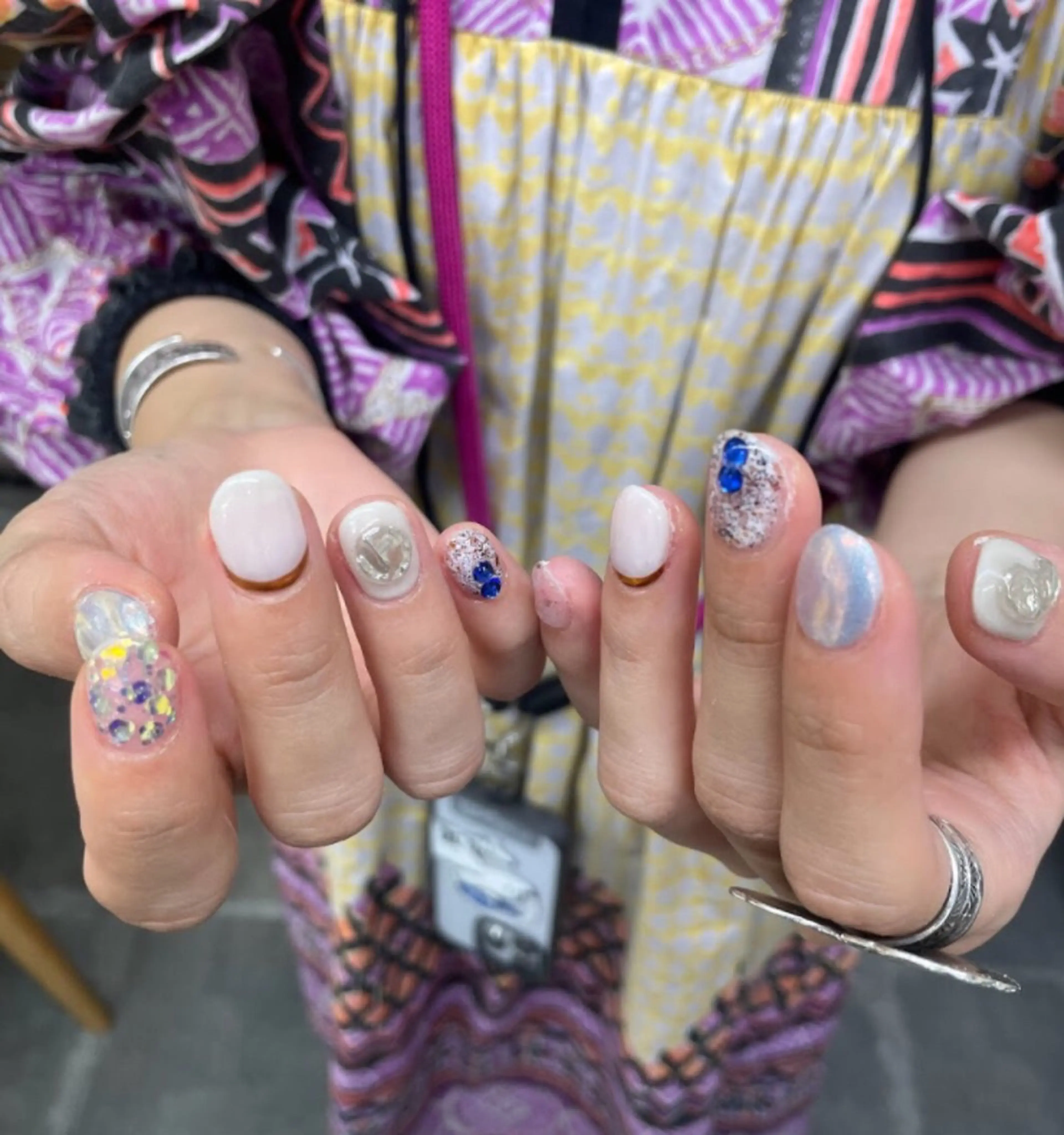 ネイル アートネイル フレンチネイル ジェルネイル ニュアンスネイル ショートネイル nailstudio eviz新宿店のネイルデザイン