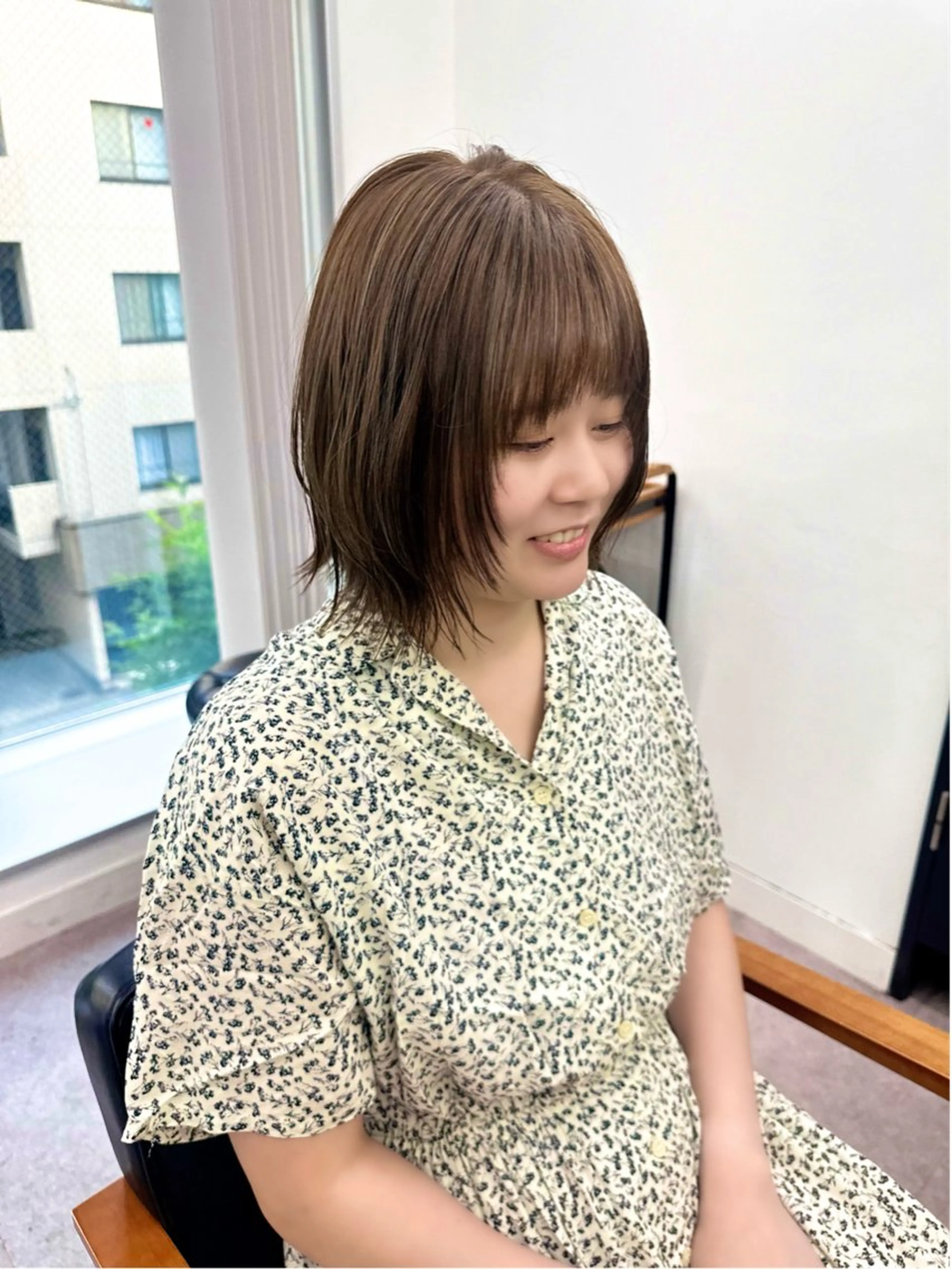 ミディアム カラー パーマ ヘアアレンジ メンズ キッズ レイヤーカット 🌿透け感カラーのヘアスタイル