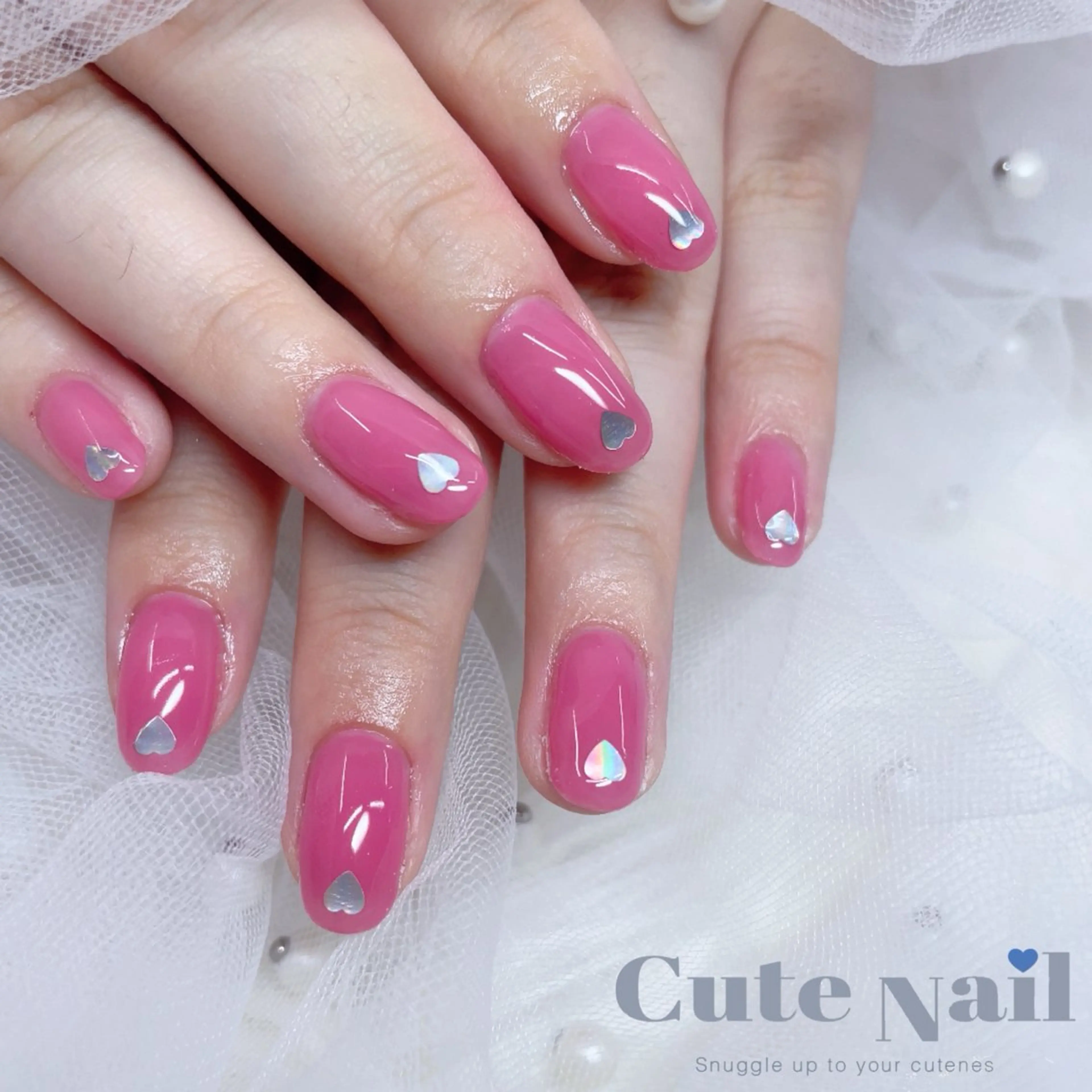 ネイル ️🫧もこ 艶感ネイル🫧のネイルデザイン