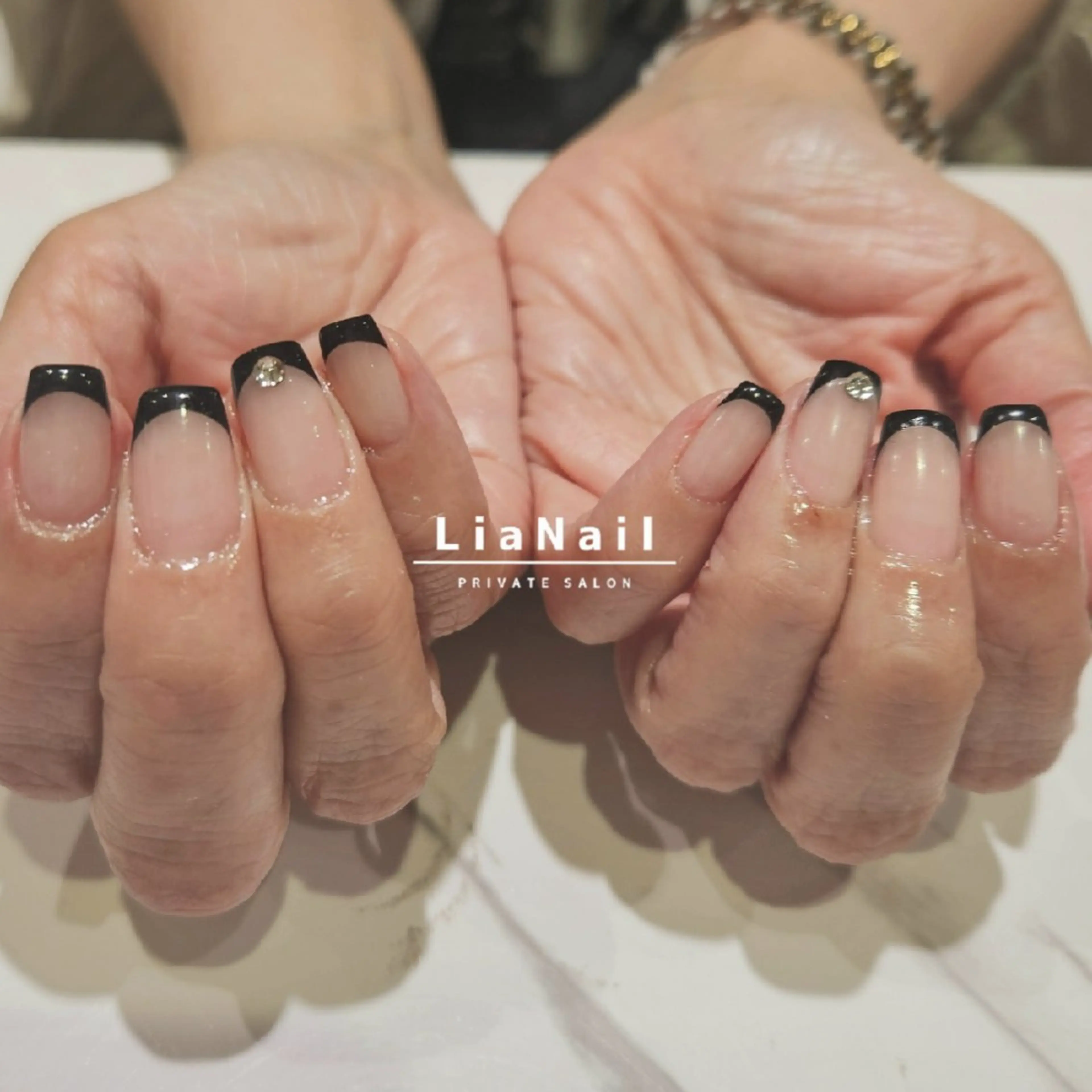 ネイル フレンチネイル ジェルネイル ハードジェル Lia Nailのネイルデザイン