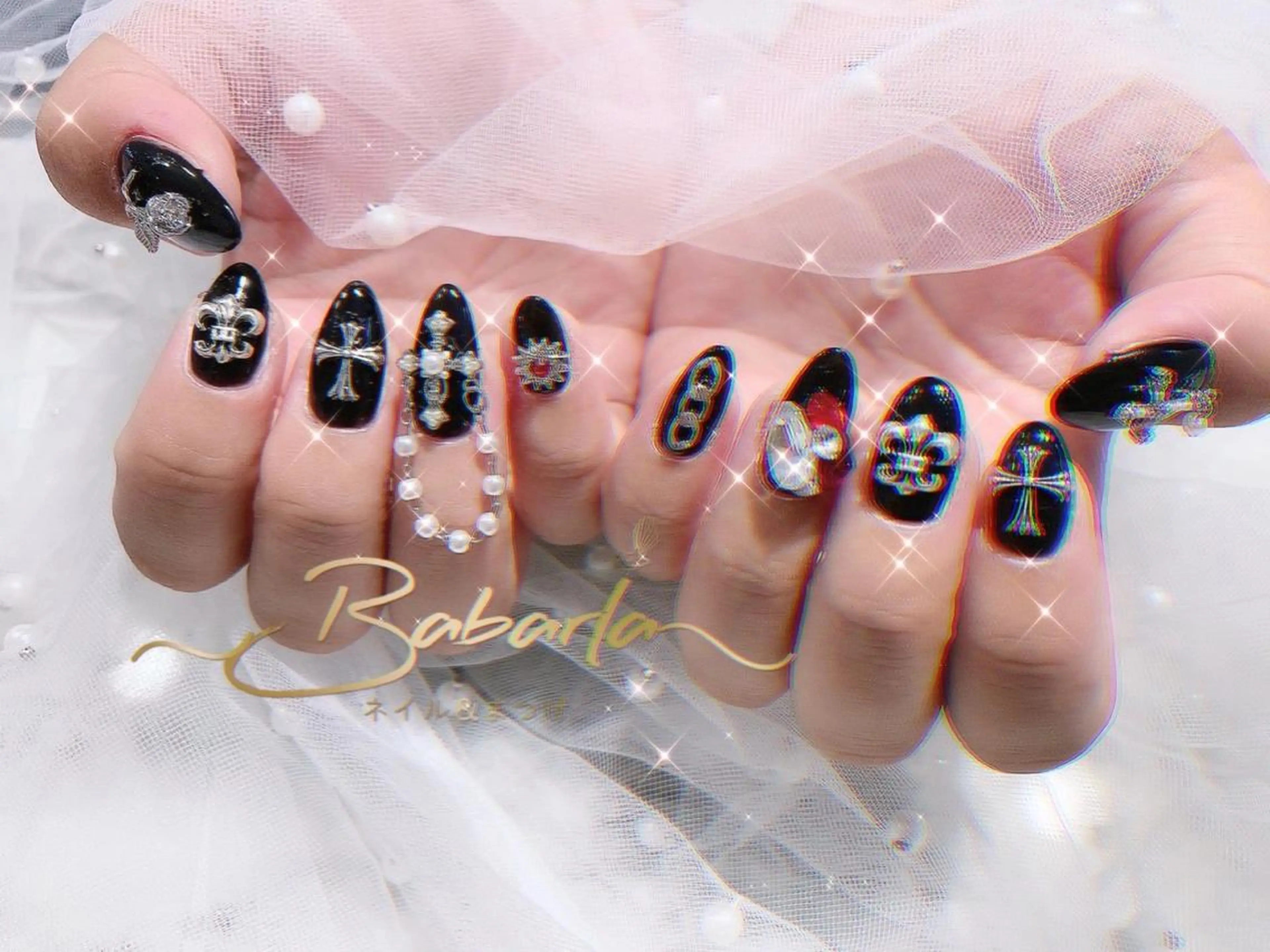 ネイル 赤色 シルバー Babarla nailのネイルデザイン