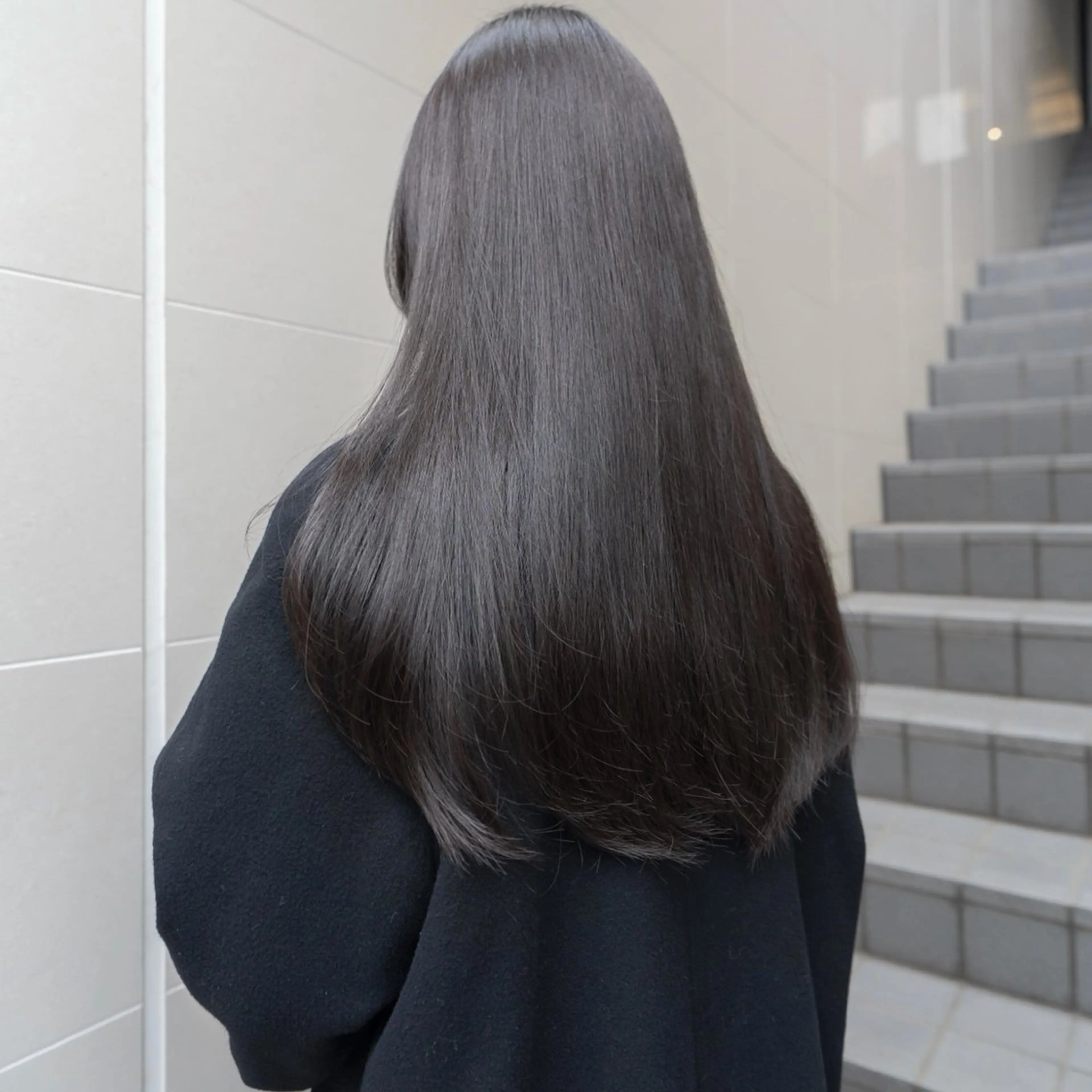 ロング カラー グレージュ カット ヘアカラー トリートメント 高橋大樹/グレージュ 透明感/髪質改善のヘアスタイル