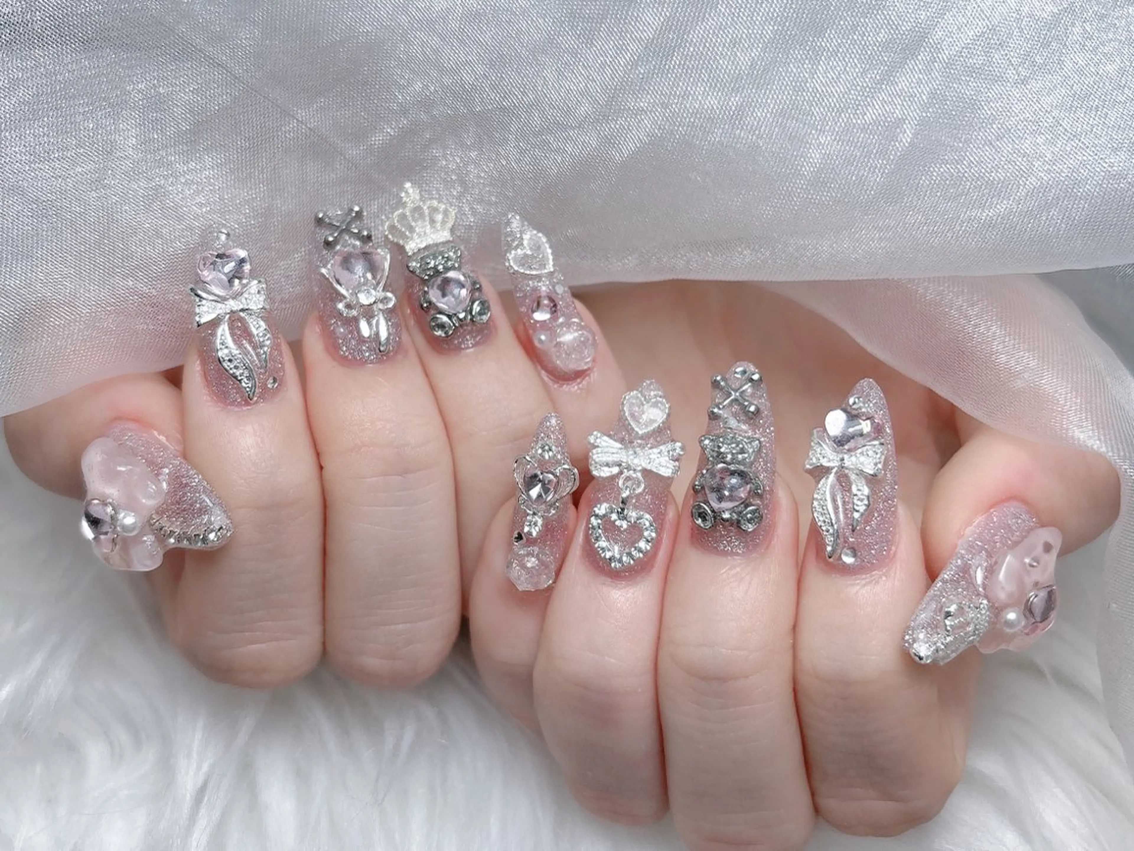 ネイル キラキラネイル スカルプネイル ハンドネイル MoMoA Nail ネイル長さ出し専門店のネイルデザイン