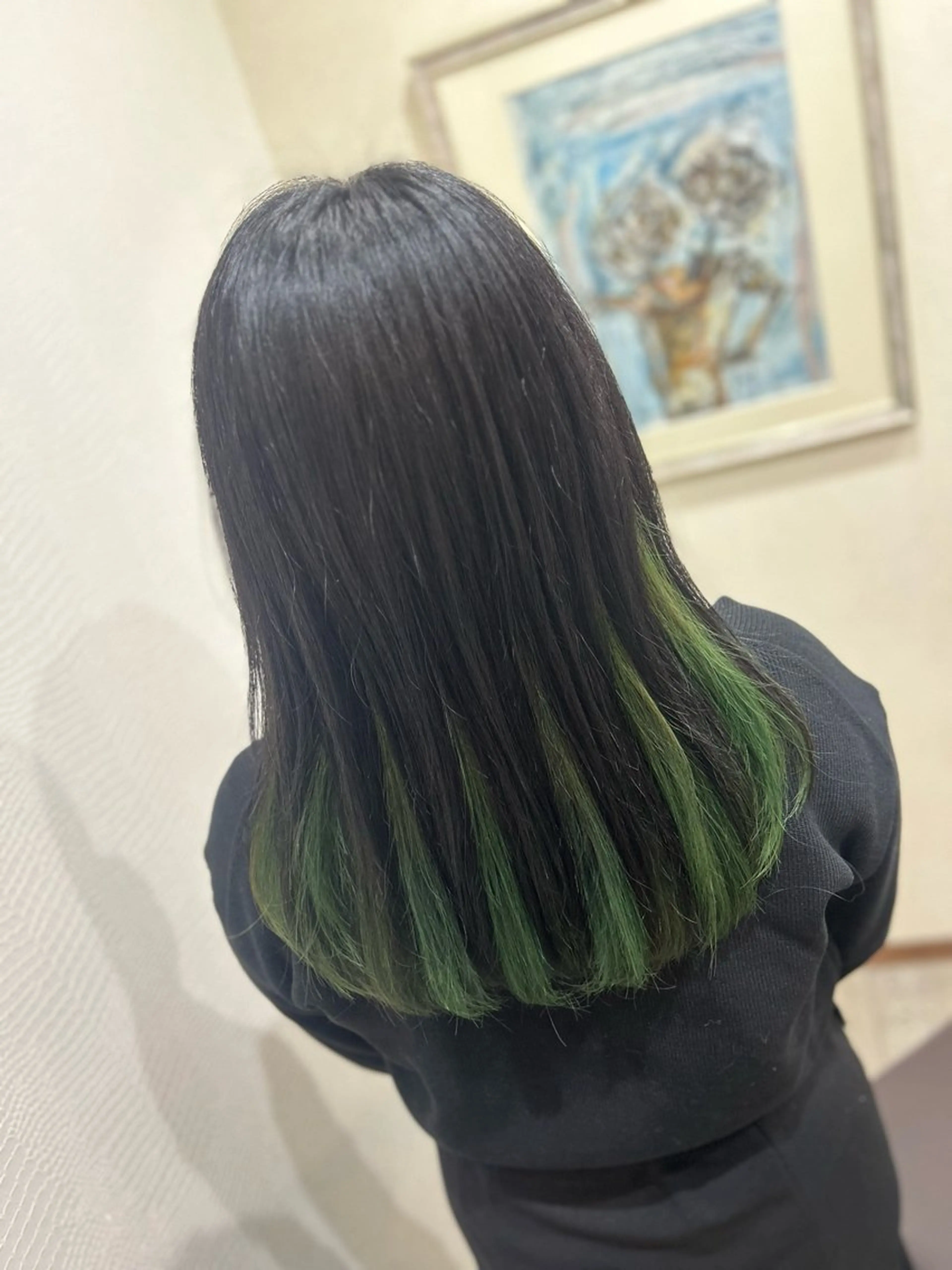 ロング カラー ブリーチ インナーカラー ヘアカラー トリートメント 井上 花音のヘアスタイル