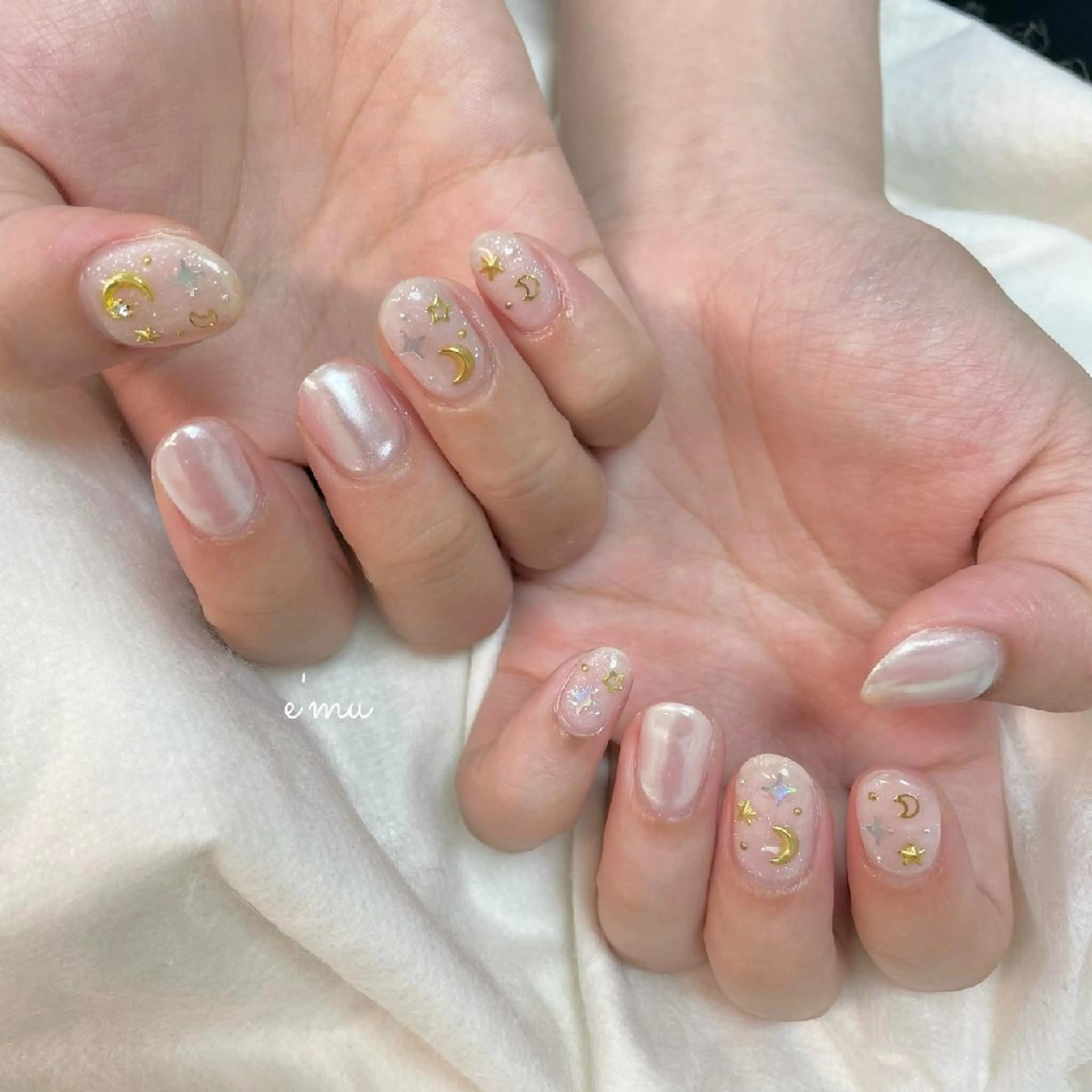 ネイル オーロラネイル ハンドネイル nail salon e'mu💐のネイルデザイン
