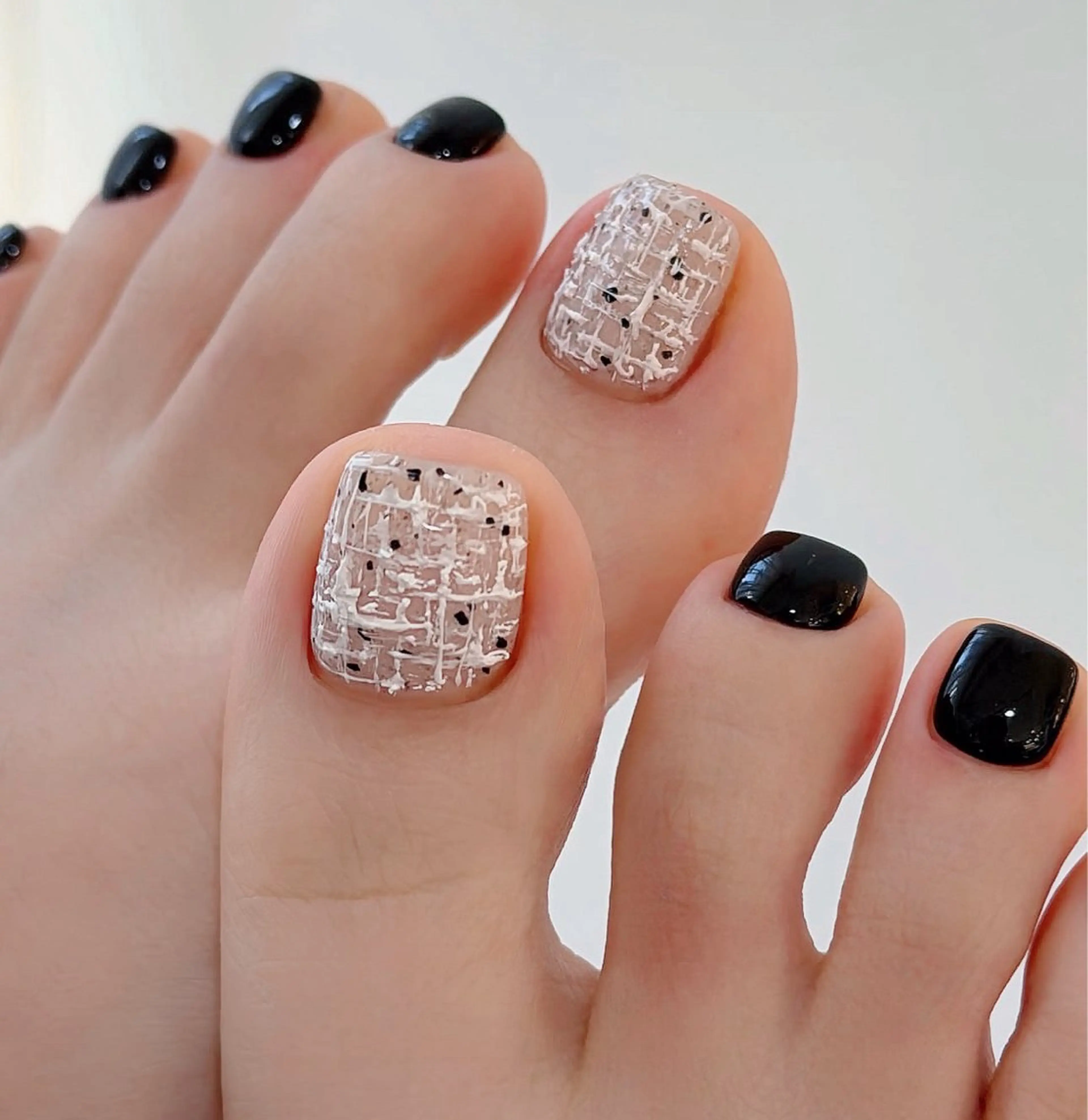 ネイル フットネイル 🎀PG🩵 ネイルサロンのネイルデザイン