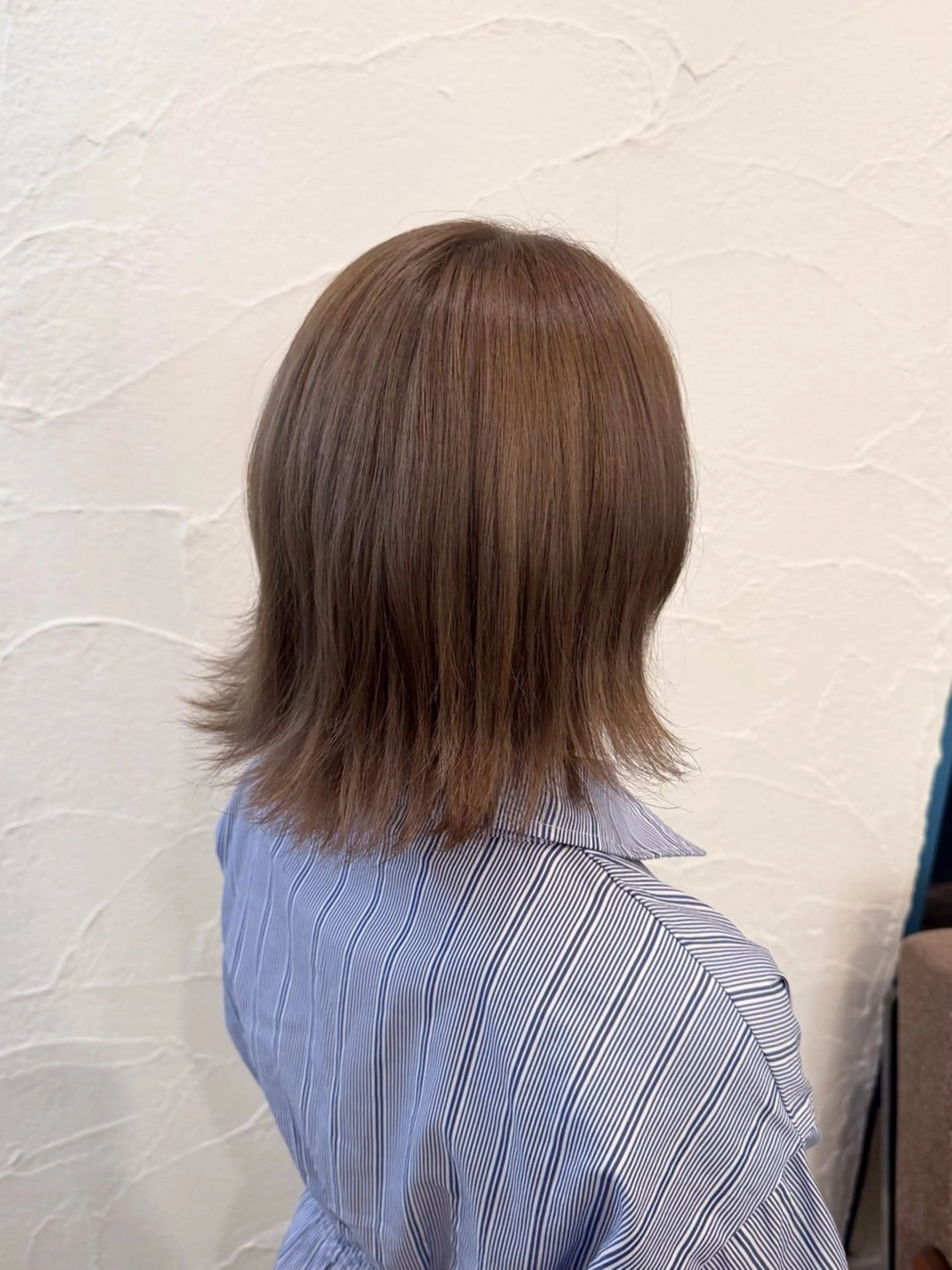 ミディアム カラー ベージュカラー ミルクティーベージュ ヘアカラー musée 柱店のヘアスタイル