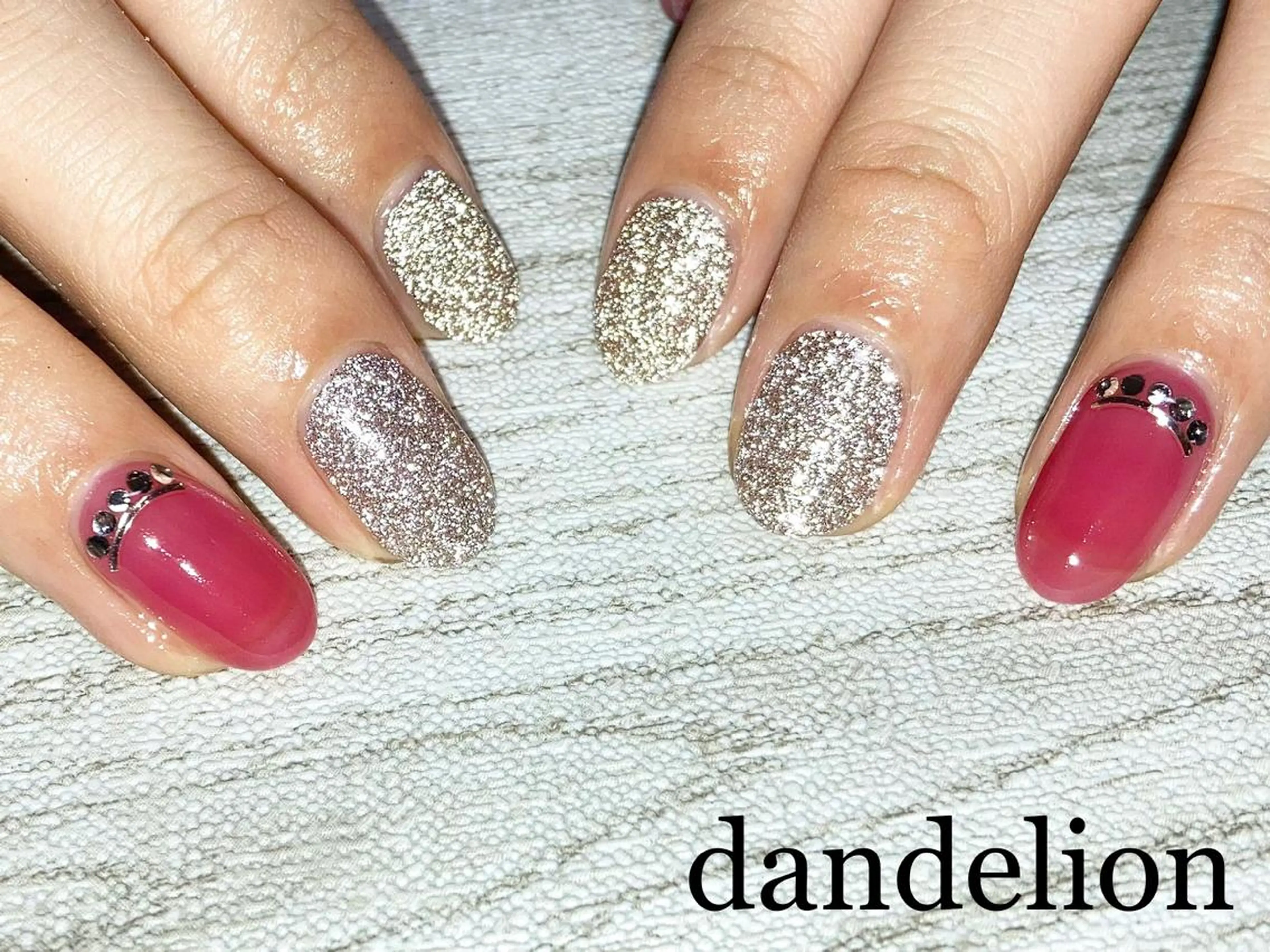 ネイル フラッシュネイル ハンドネイル ハンドケア dandelion ダンデライオンのネイルデザイン