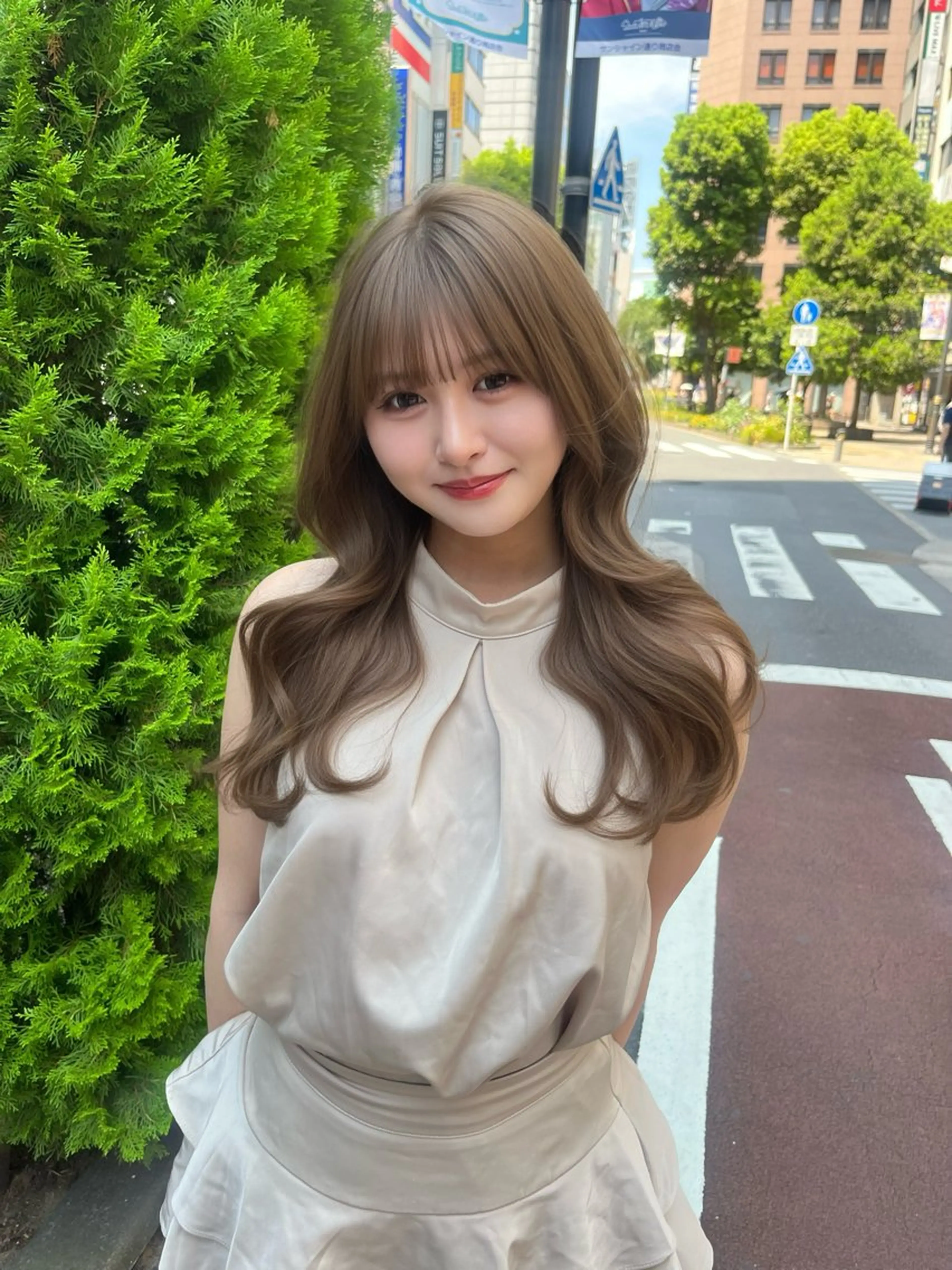 セミロング カラー ベージュカラー 透明感カラー オリーブベージュ オリーブカラー 透明感カラー✨🩵 韓国ヘアkanatoのヘアスタイル