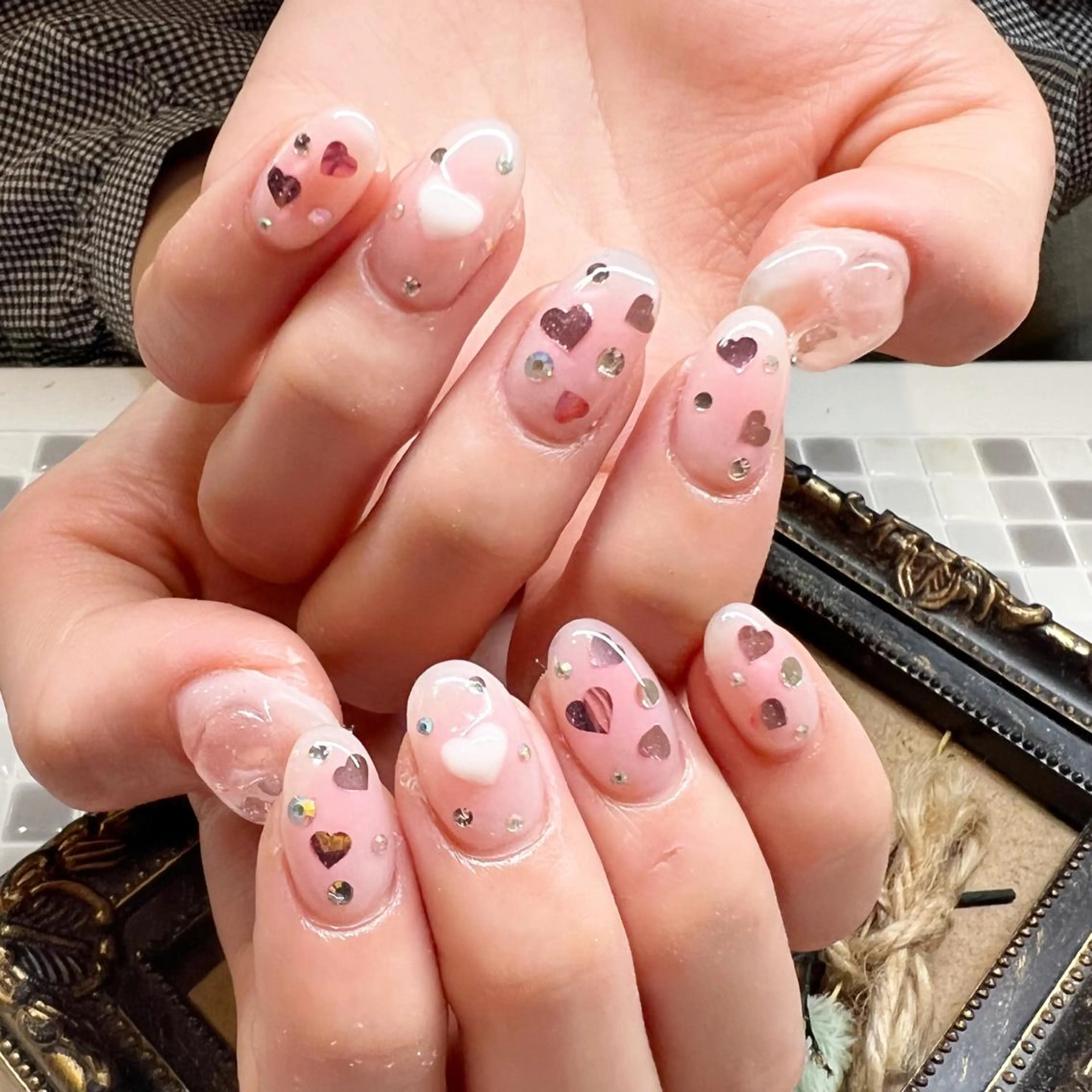 ネイル キラキラネイル nailist yuiのネイルデザイン