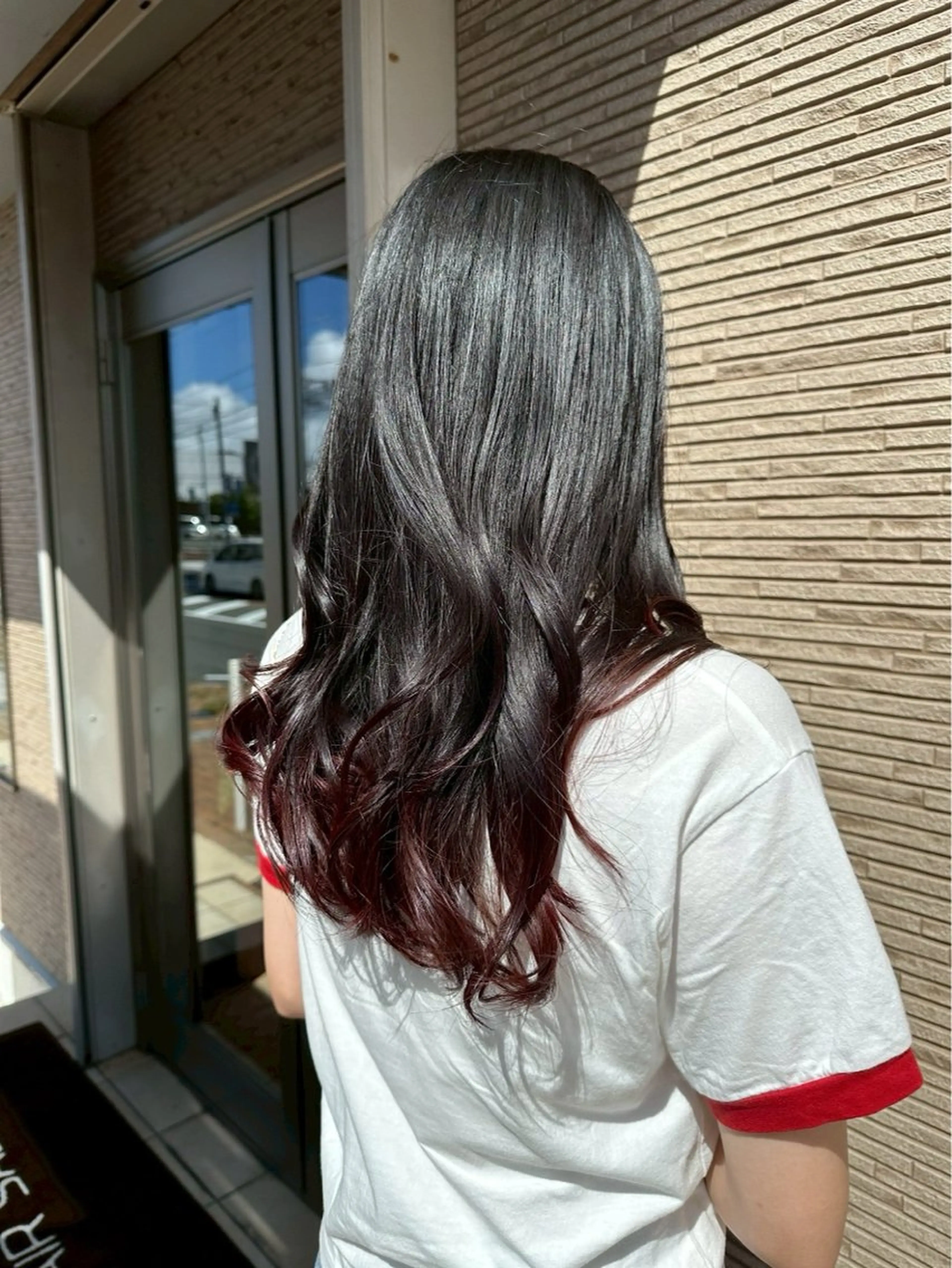 ロング カラー AFLOAT satomiのヘアスタイル