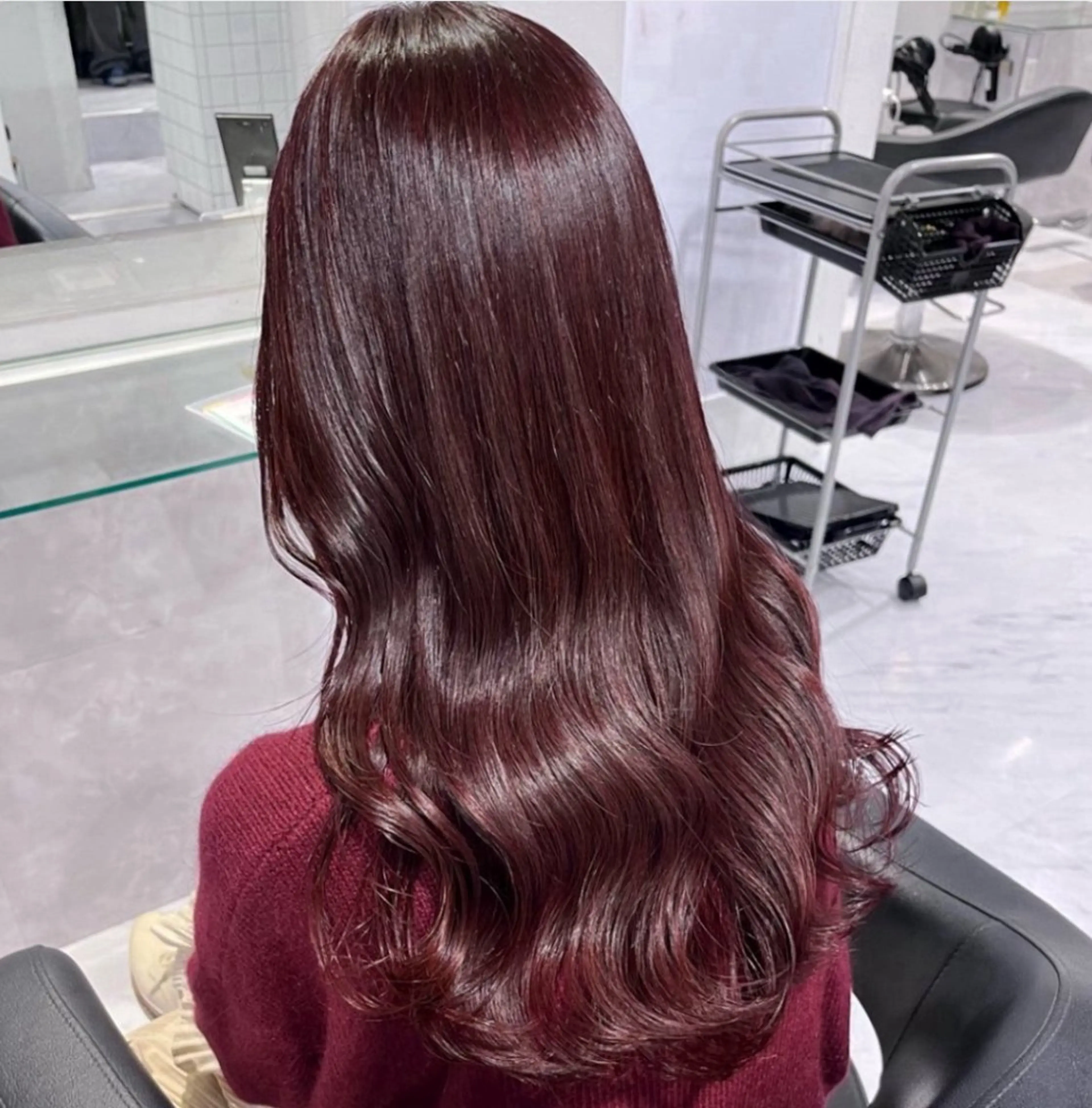 ロング カラー 🫧うる艶トレンド 🫧透明感カラーのヘアスタイル