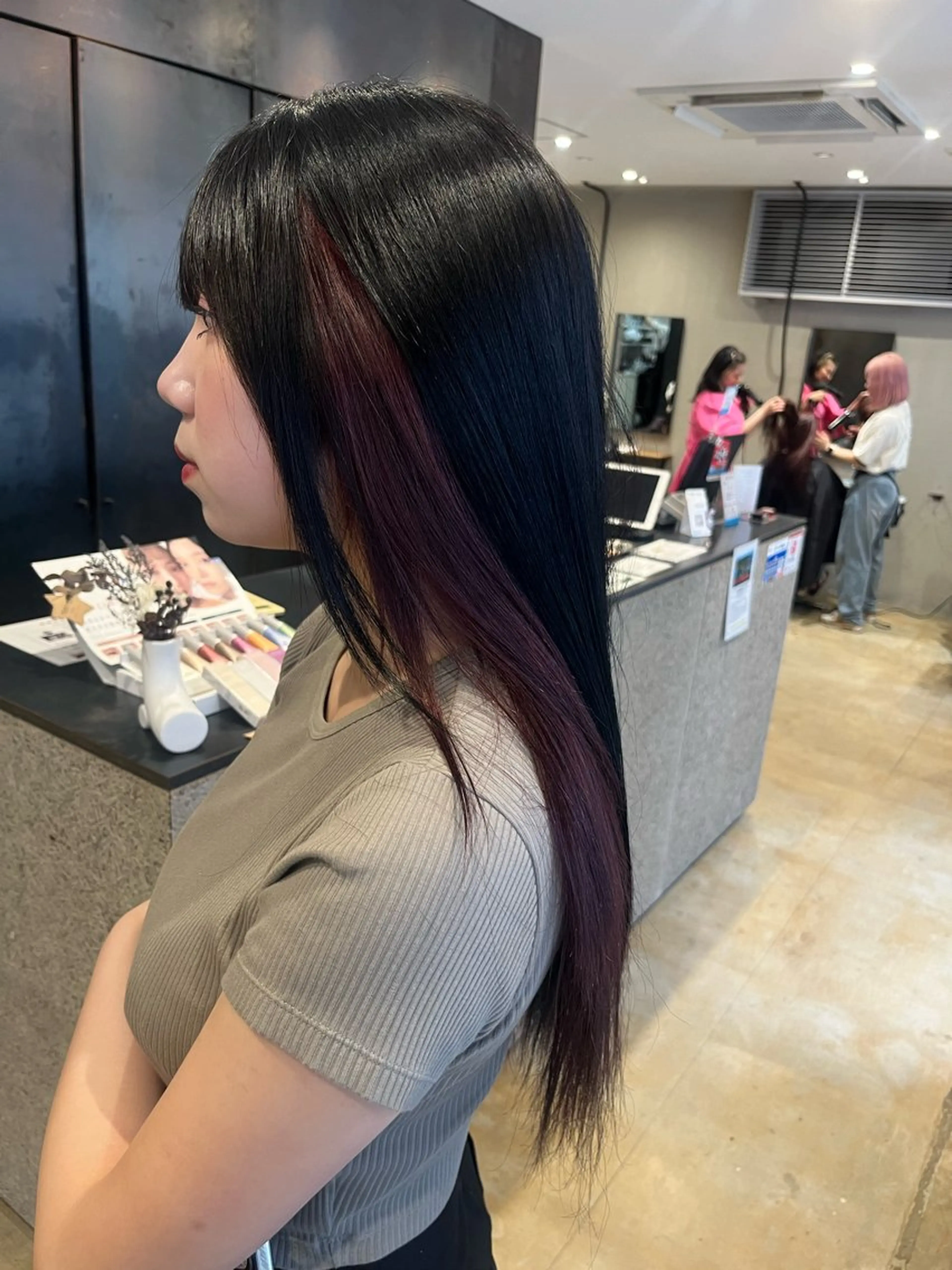 ロング カラー ヘアアレンジ インナーカラー みわ/博多 ブリーチ/メンズヘアのヘアスタイル