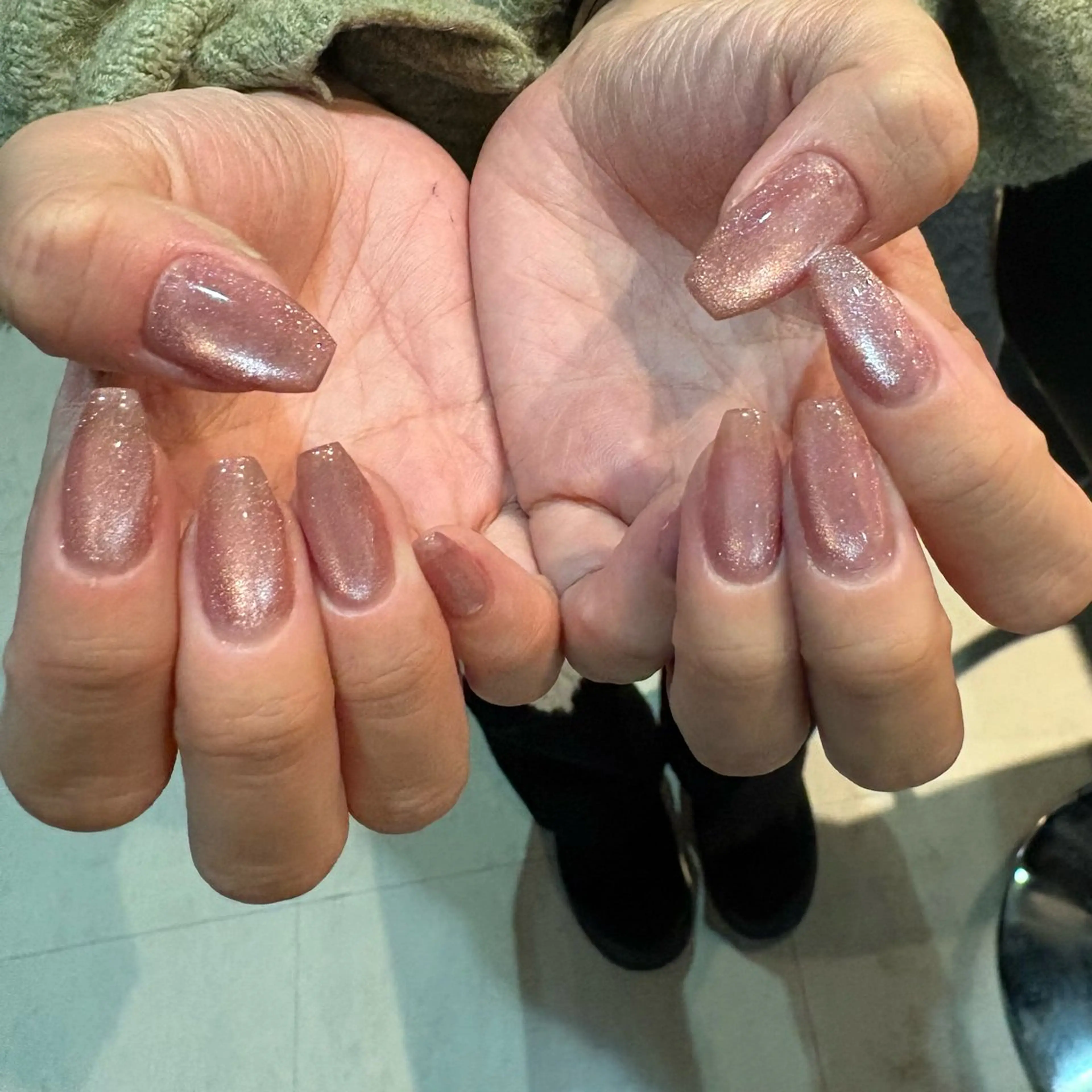 【オフなし専用】ハンド🦋マグネットの写真