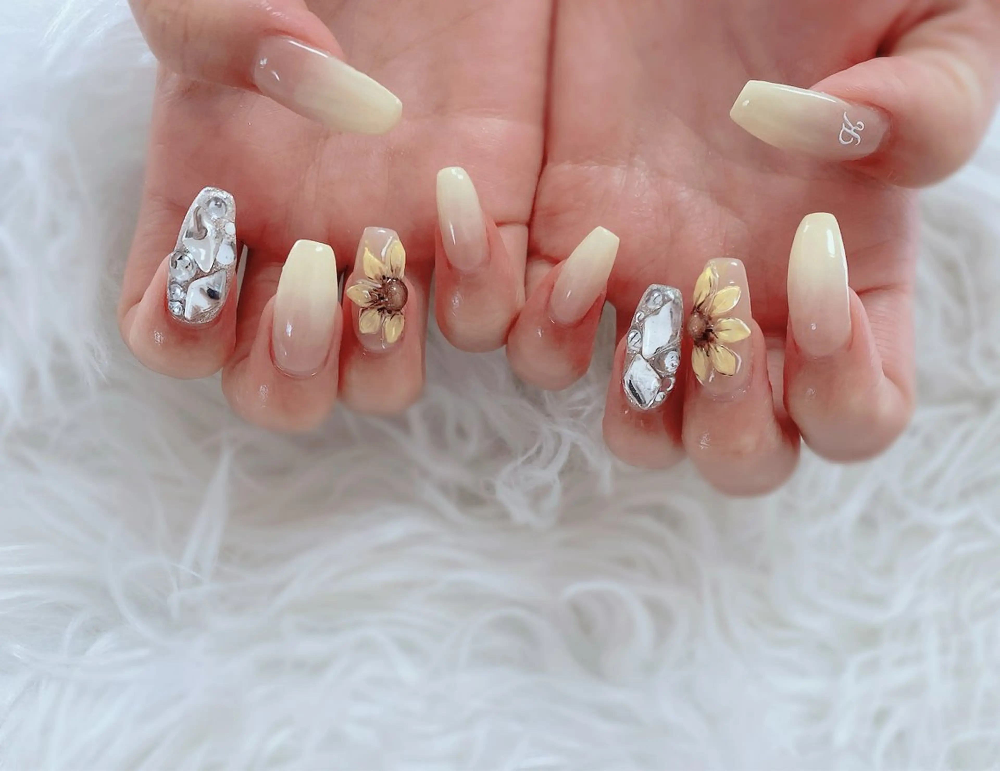 ネイル ESPOIR Ｎのネイルデザイン