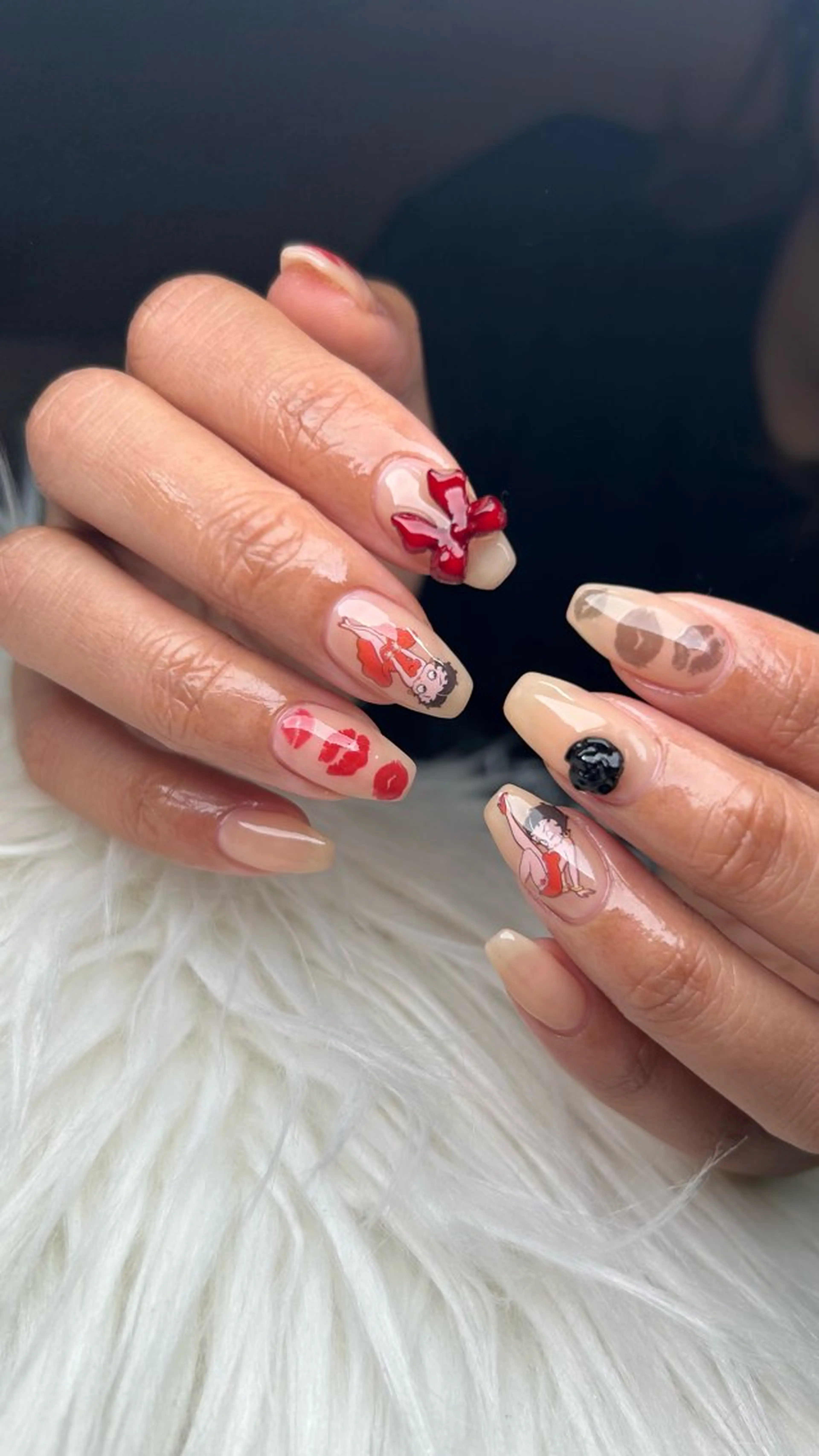 ネイル 持ち込み ハンドネイル Shine'an Maaiのネイルデザイン