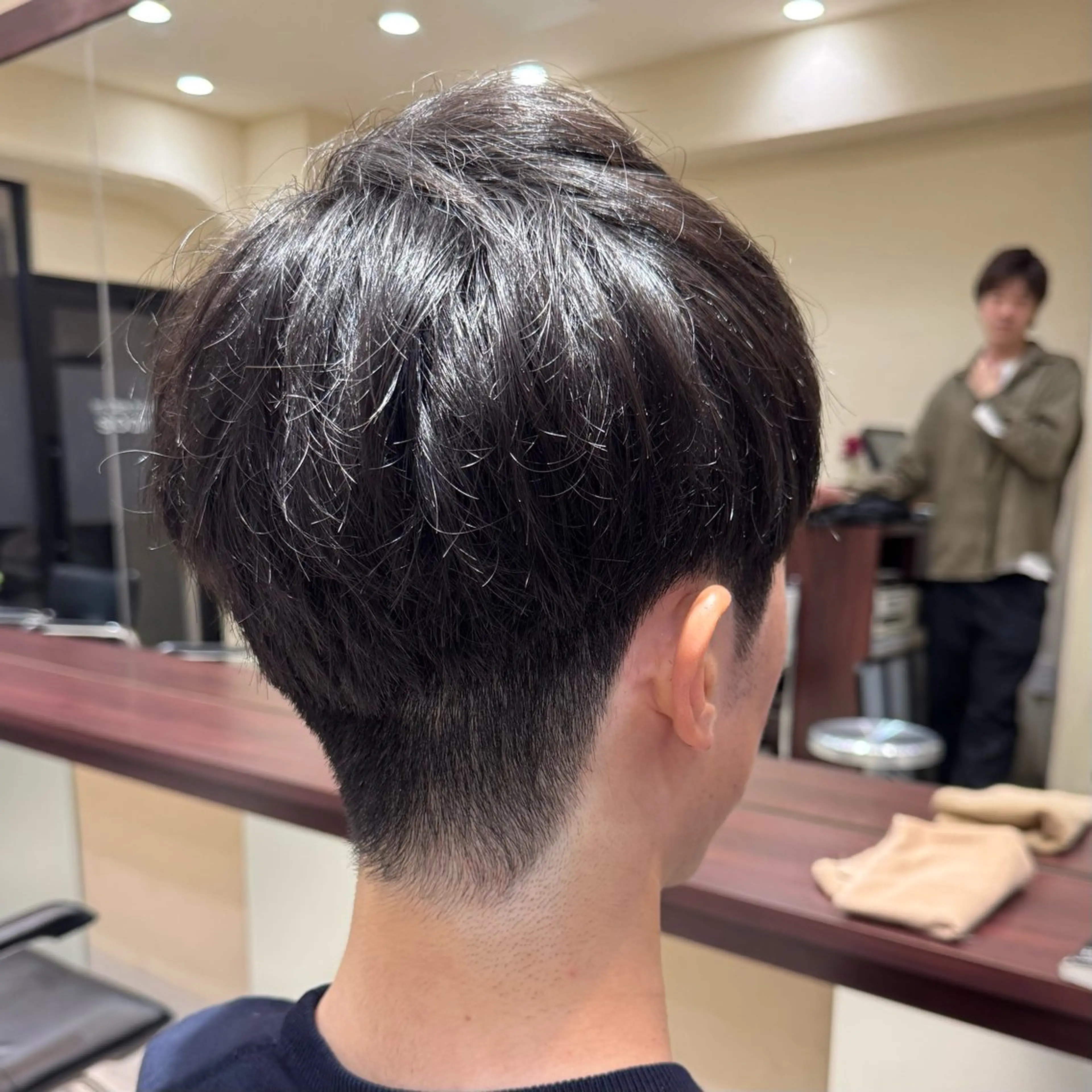 メンズ 刈り上げ カラーお任せ下さい ✨️おかだまなみのヘアスタイル