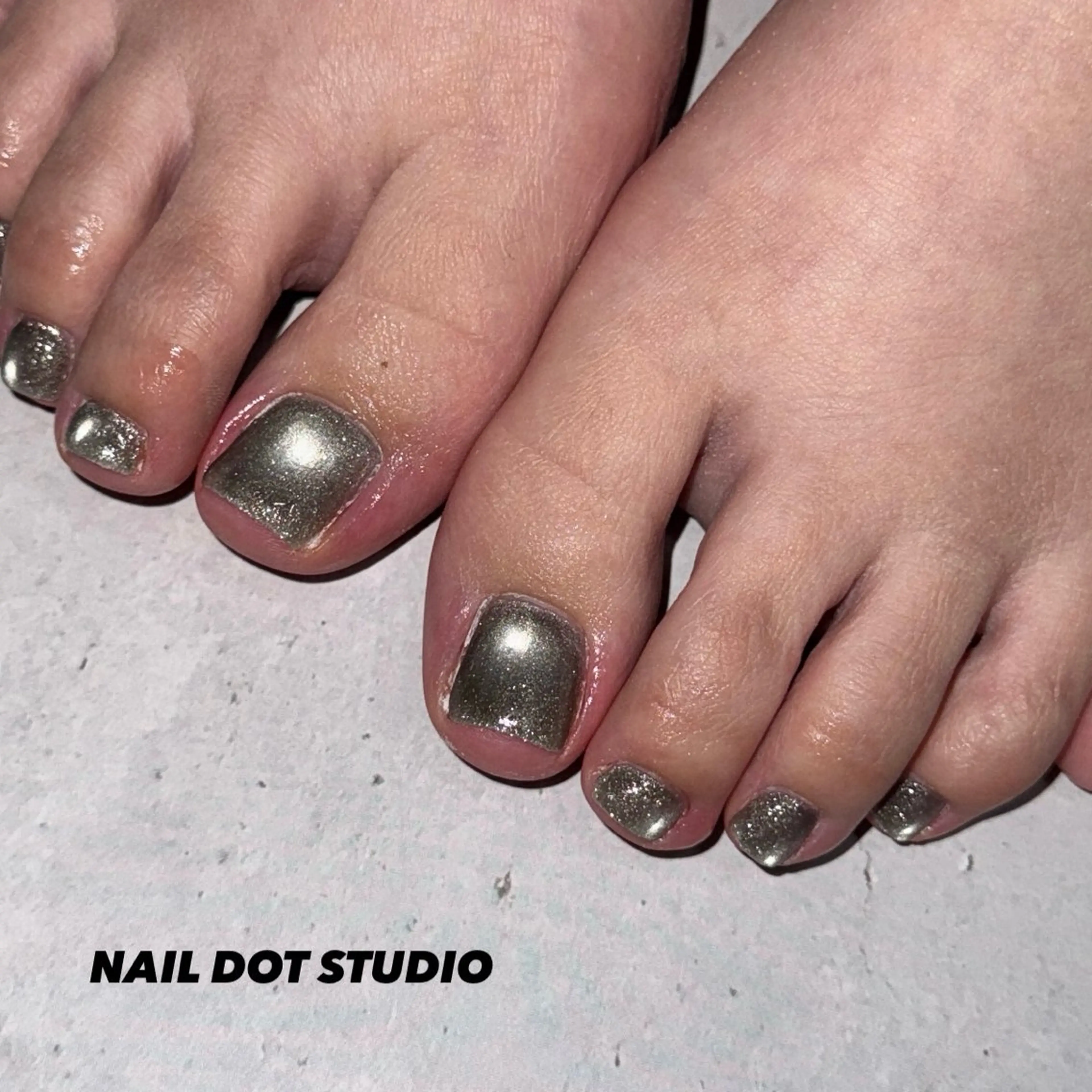 ネイル フットネイル NAILDOTSTU DIO SEINAのネイルデザイン