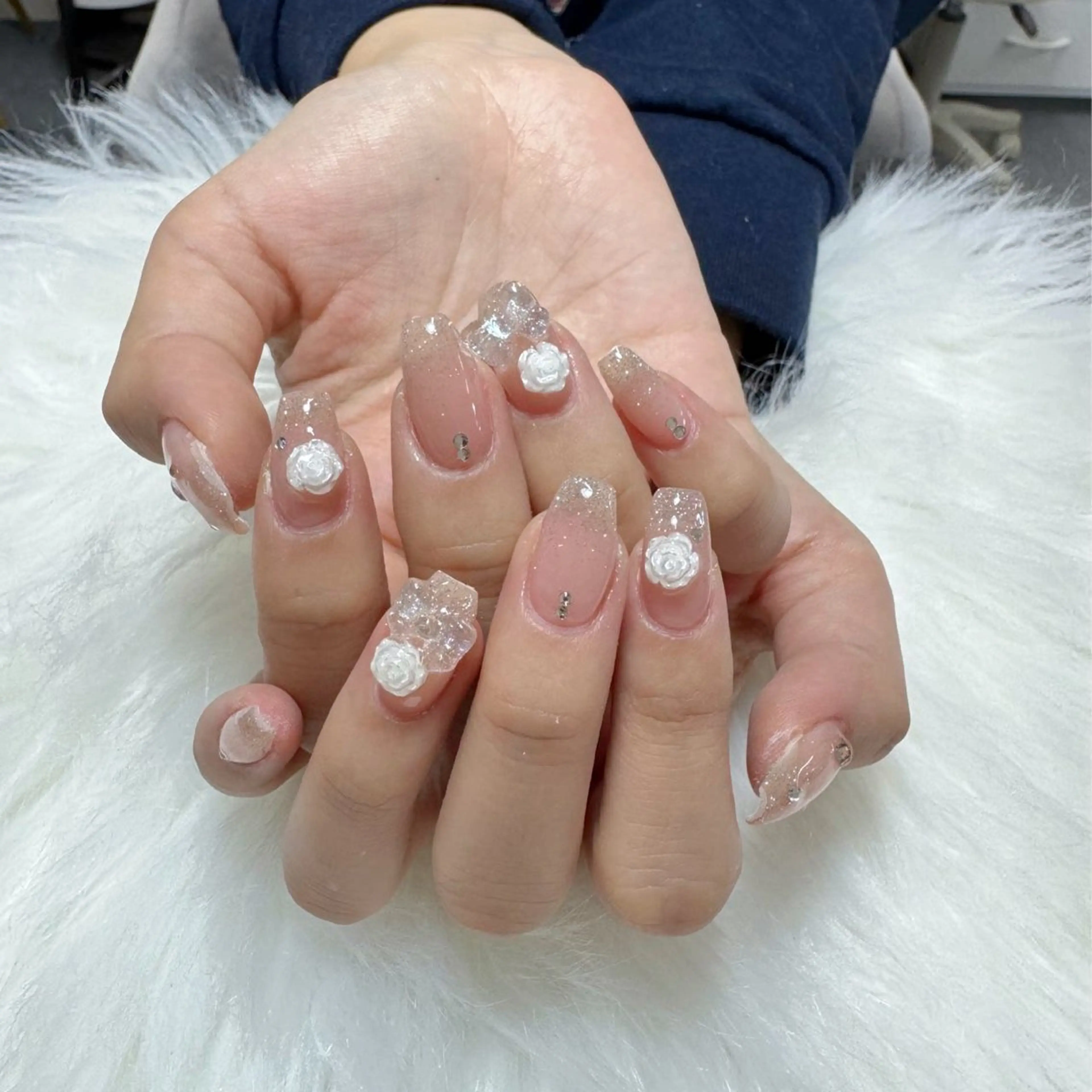 ネイル ハンドネイル 🎀nana🫧 ワンホンネイル🎀のネイルデザイン