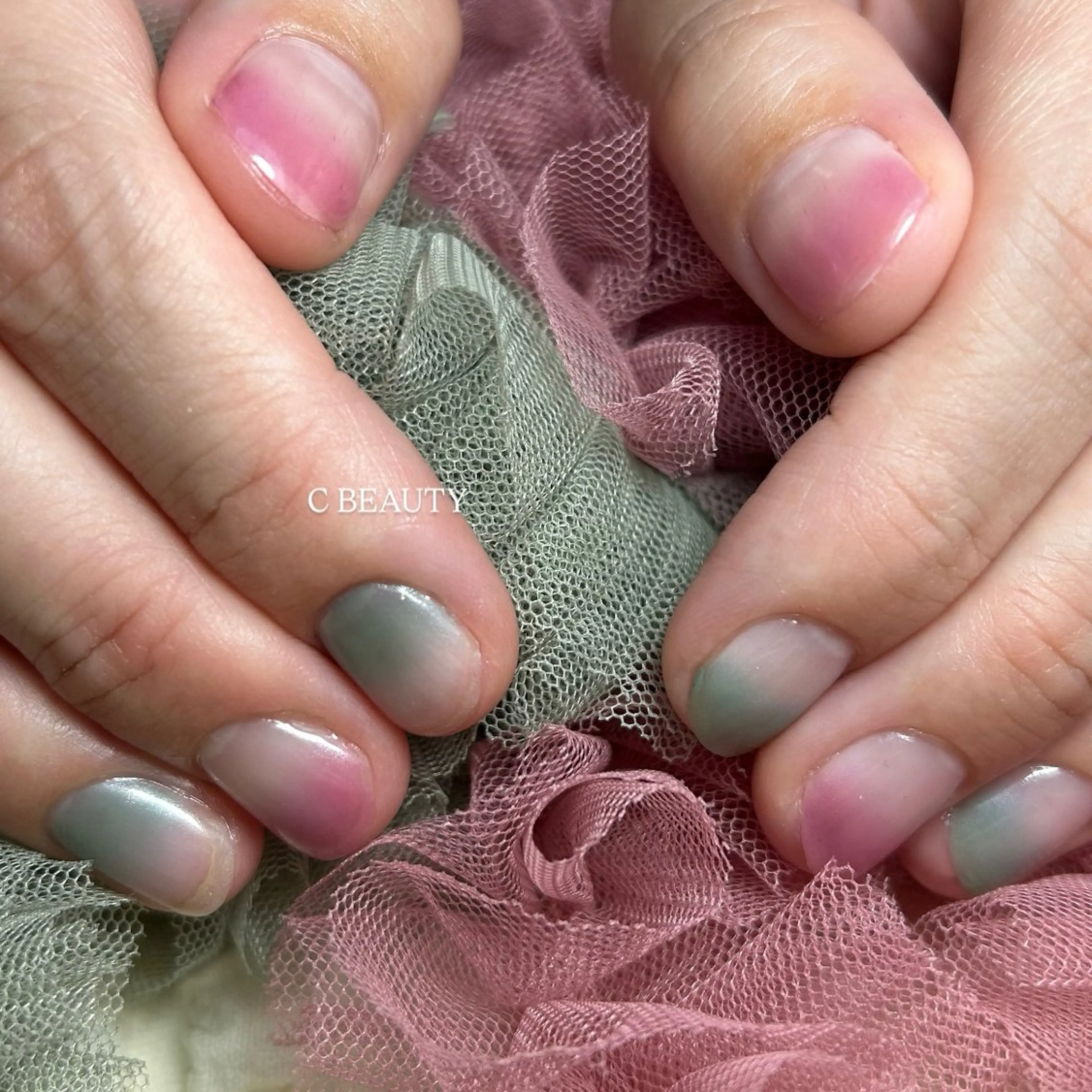 ネイル グラデーション C BEAUTY／ KAEDEのネイルデザイン
