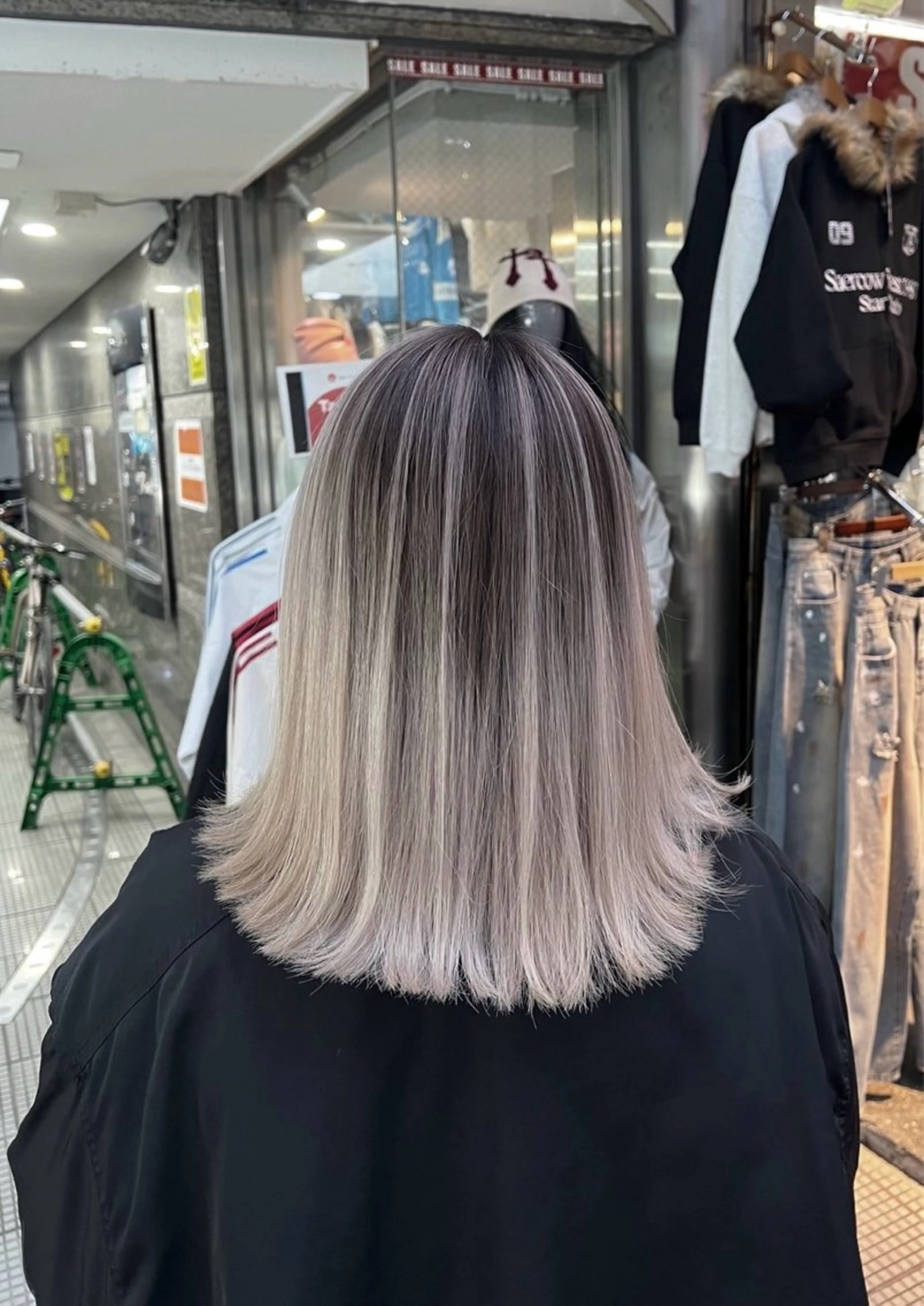 ショート カラー バレイヤージュ グレージュ レイヤーカット ヘアカラー トリートメント 指名数No.1 /NAOYAのヘアスタイル