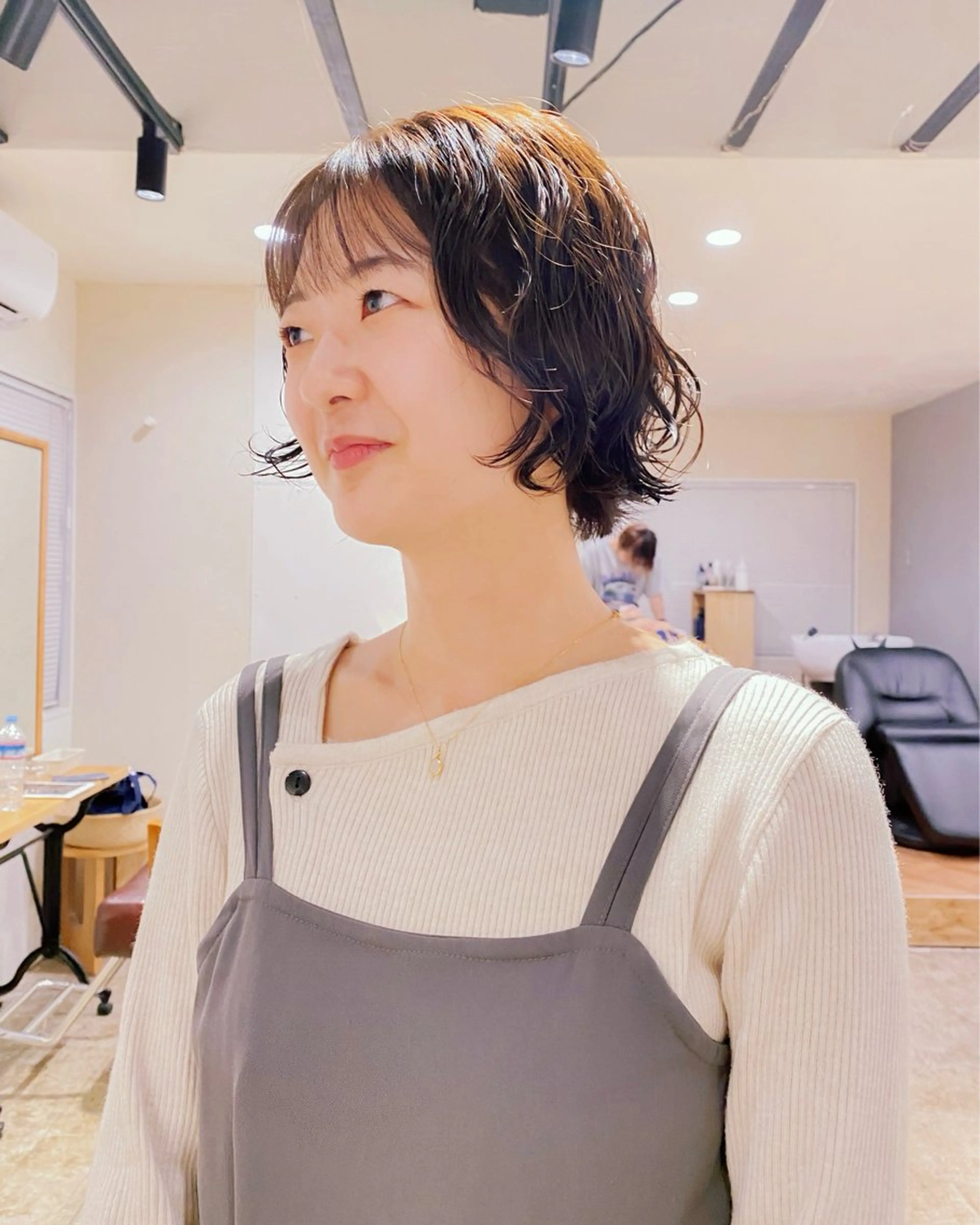 ショート カラー パーマ ブリーチ グレージュ ハイライトカラー インナーカラー ボブ カット パーマ トリートメント ヘッドスパ 板谷みさき /似合わせBobのヘアスタイル