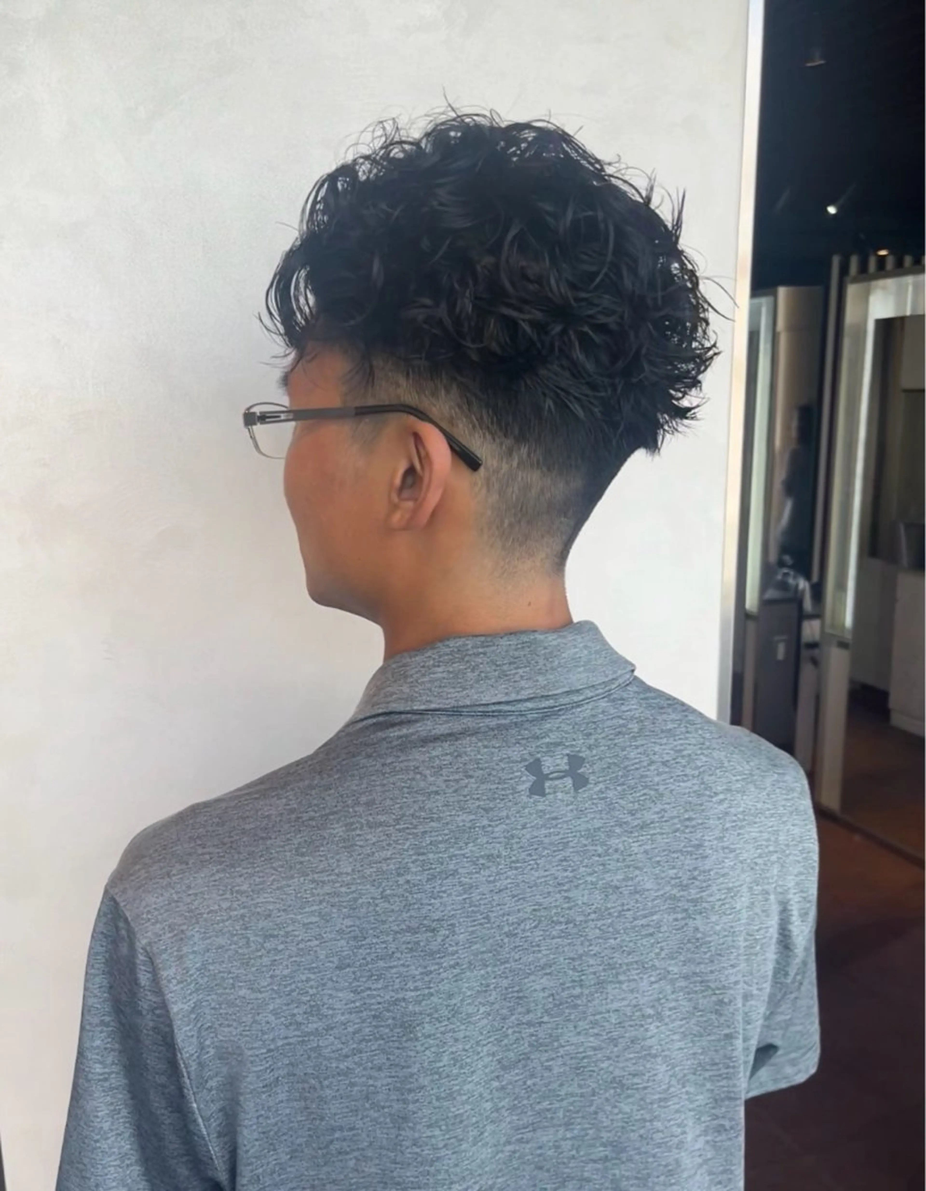 パーマ メンズ メンズパーマ 刈り上げ カット パーマ 山田 知佳のヘアスタイル