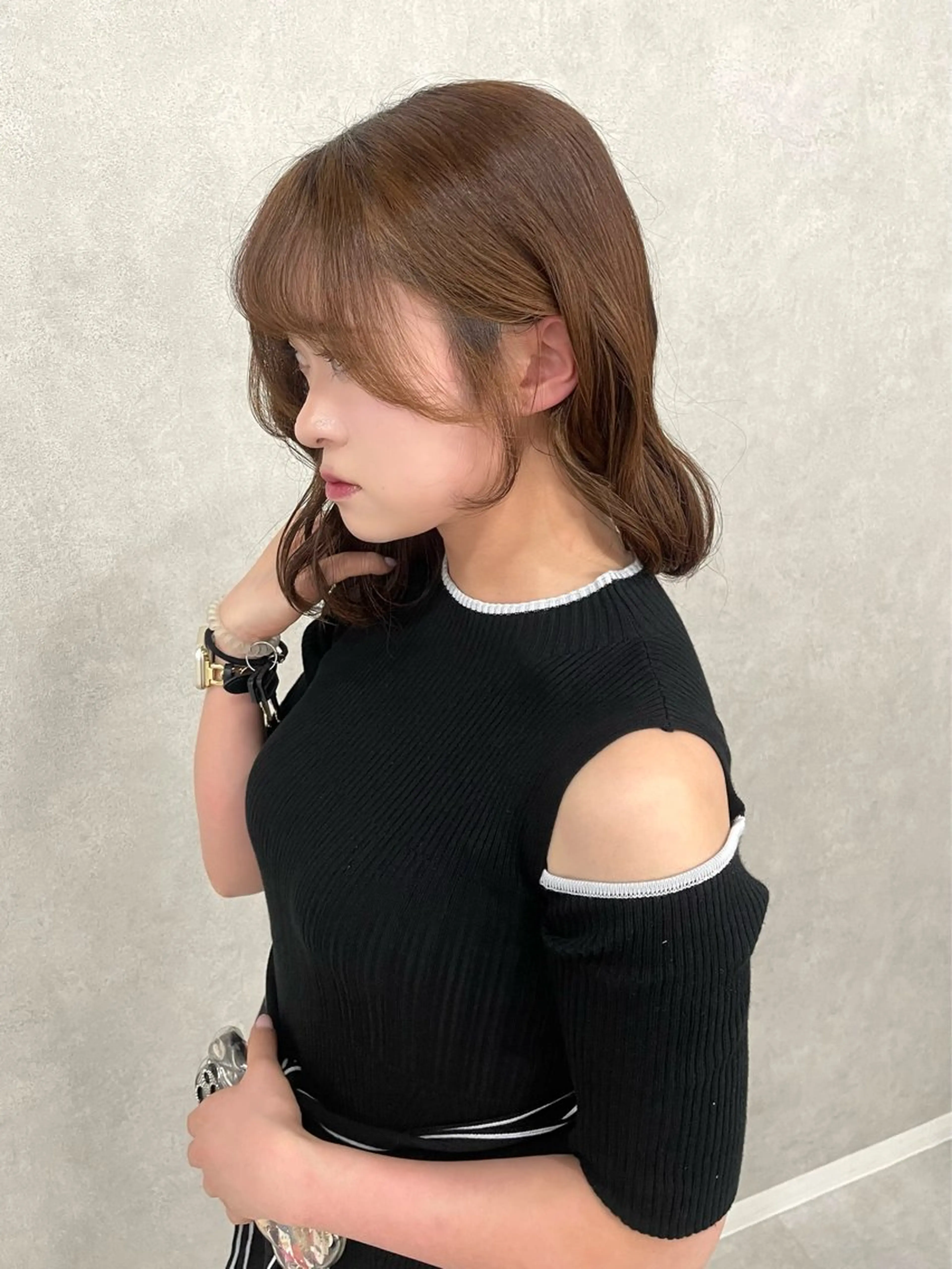 セミロング カラー カット ヘアカラー 盛れる顔まわり✨🎀 レイヤー別所好葉のヘアスタイル