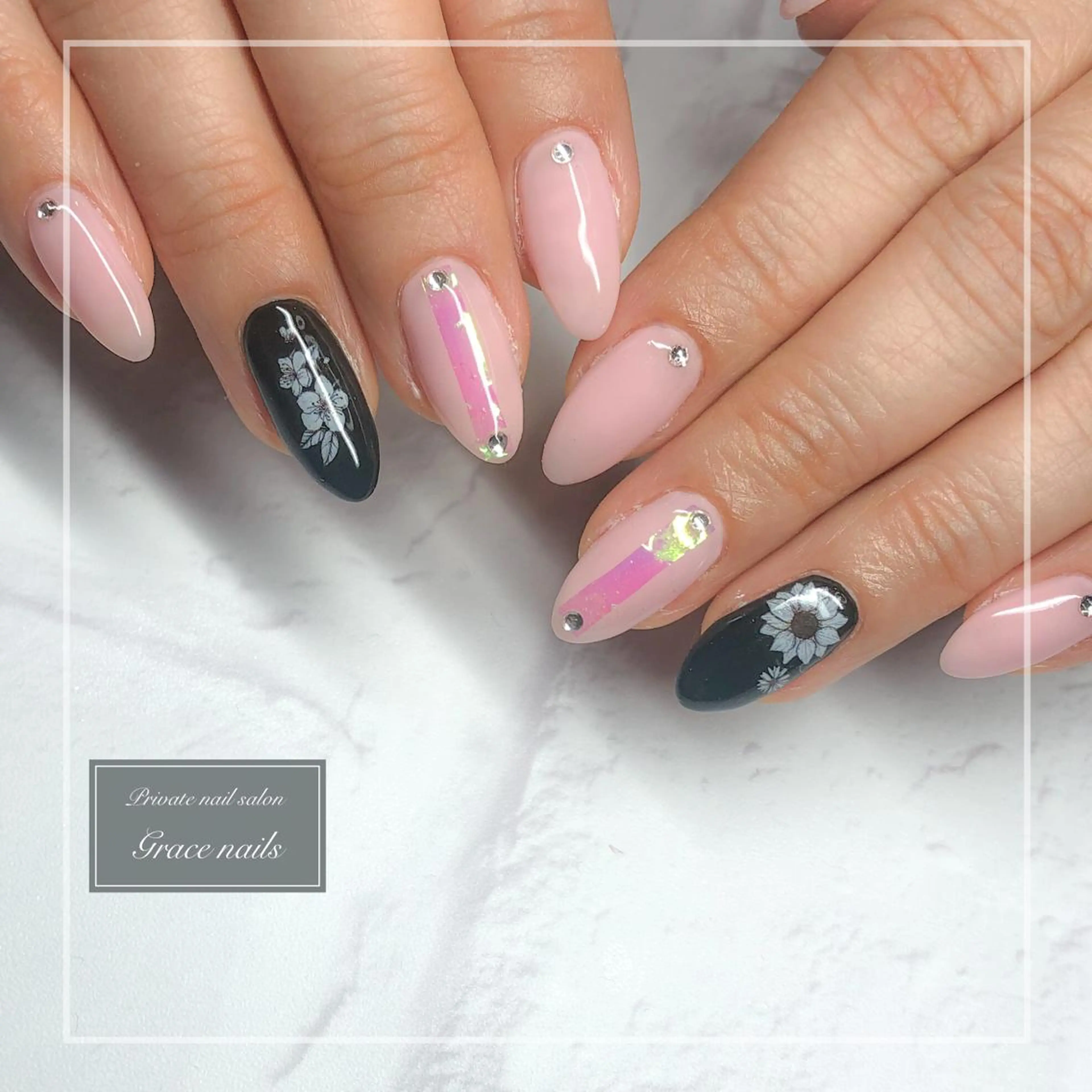 ネイル GRACE NAILSのネイルデザイン